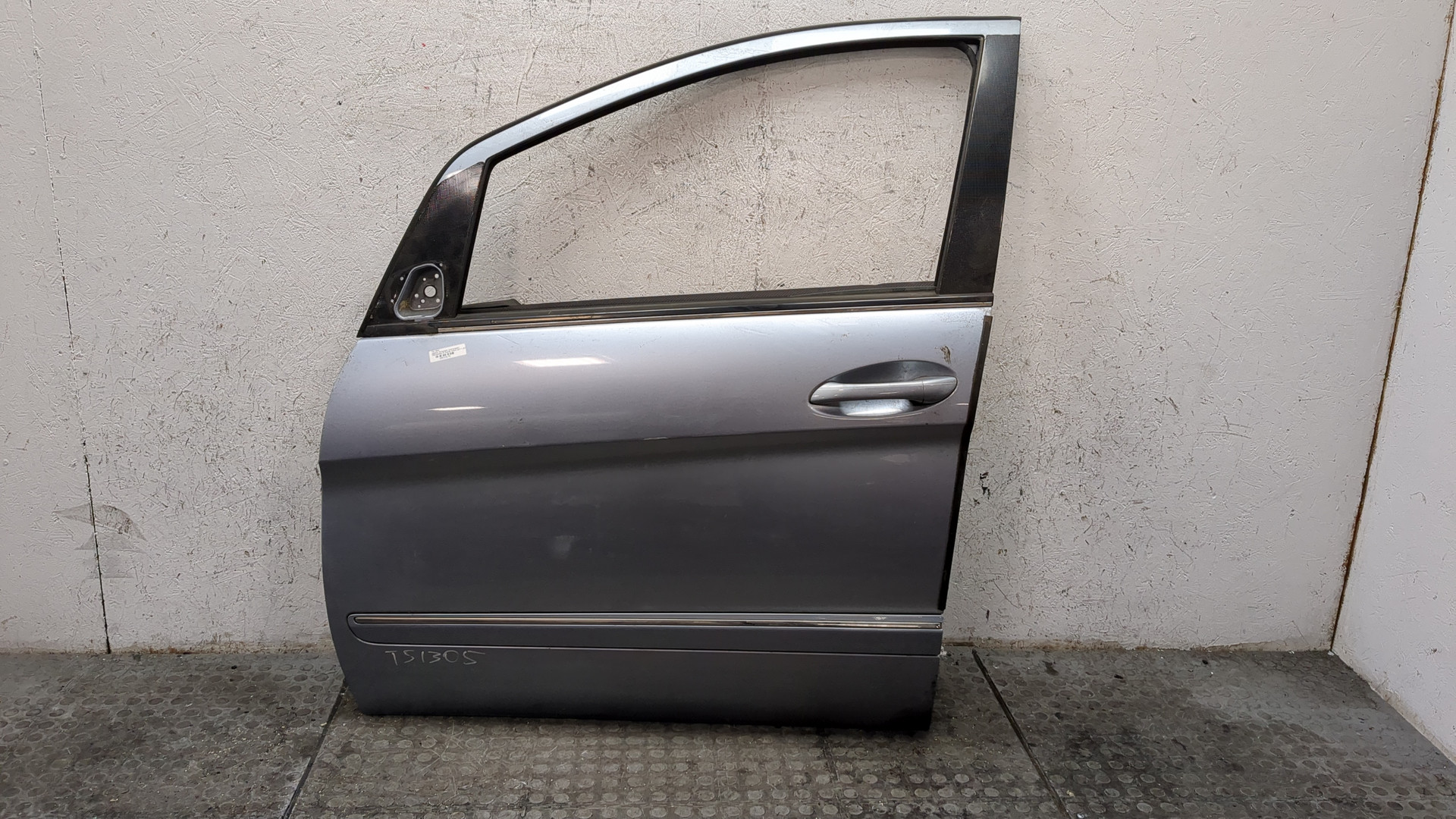 Дверь передняя левая