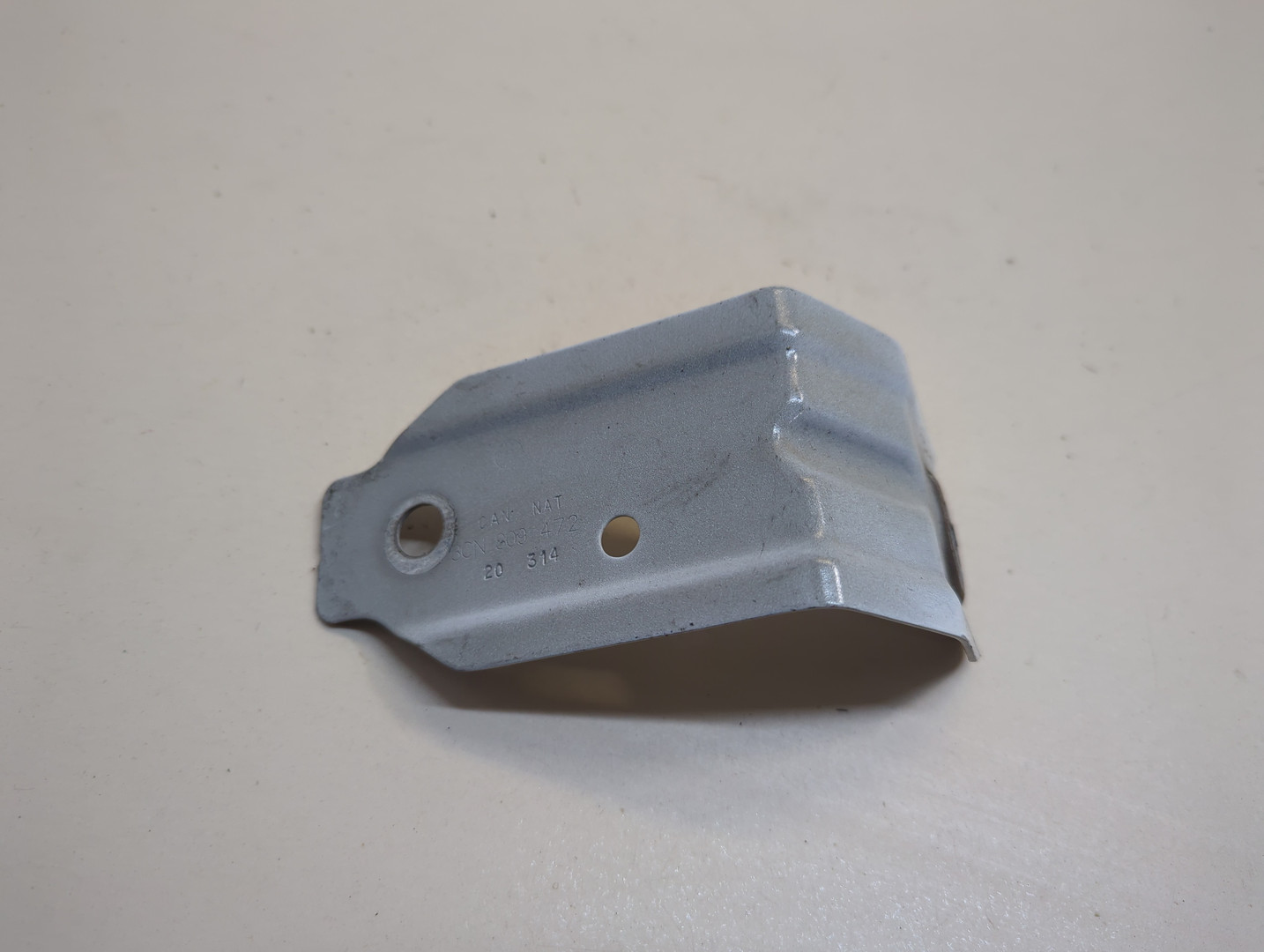 Кронштейн крепления крыла