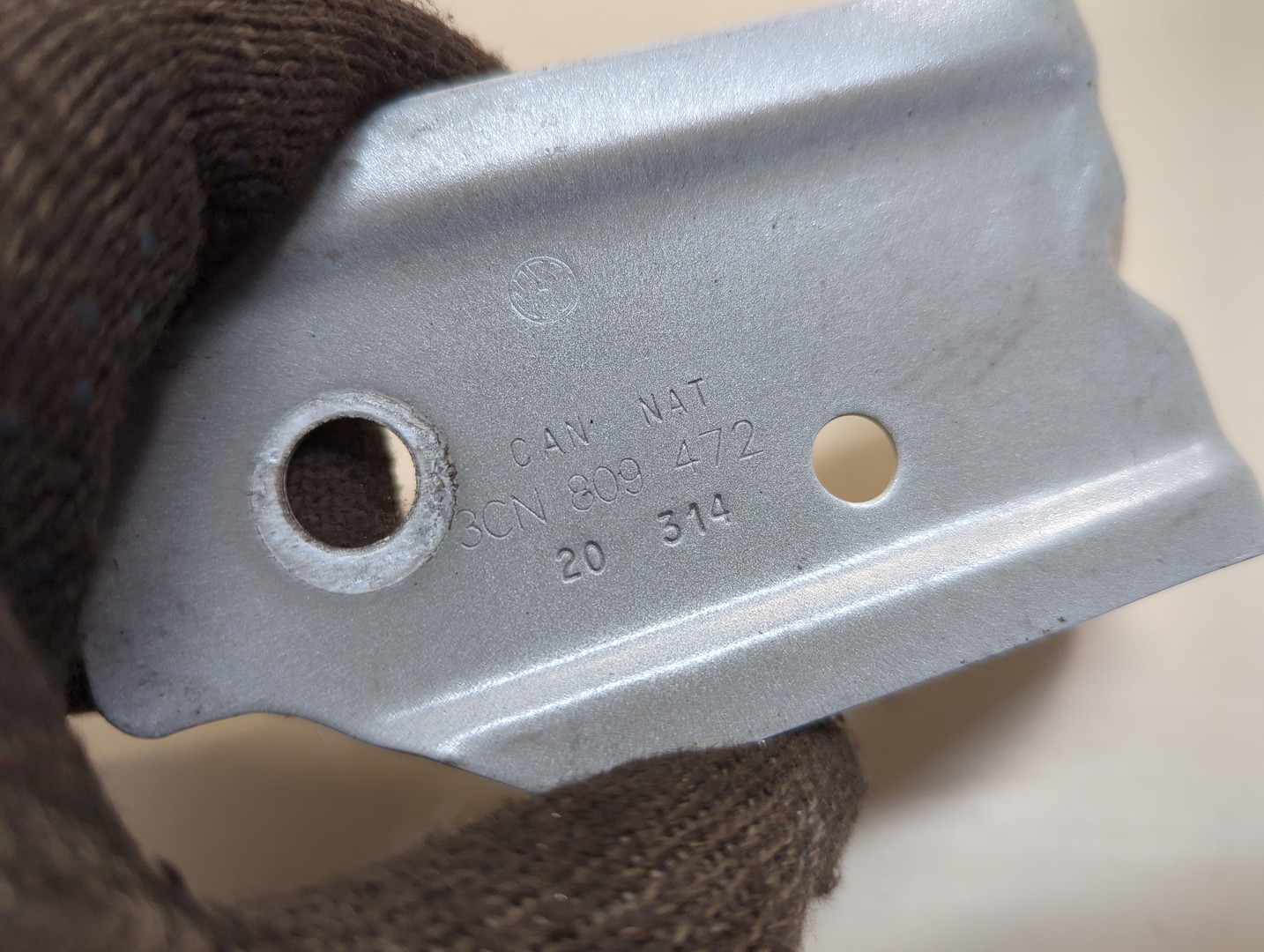 Кронштейн крепления крыла