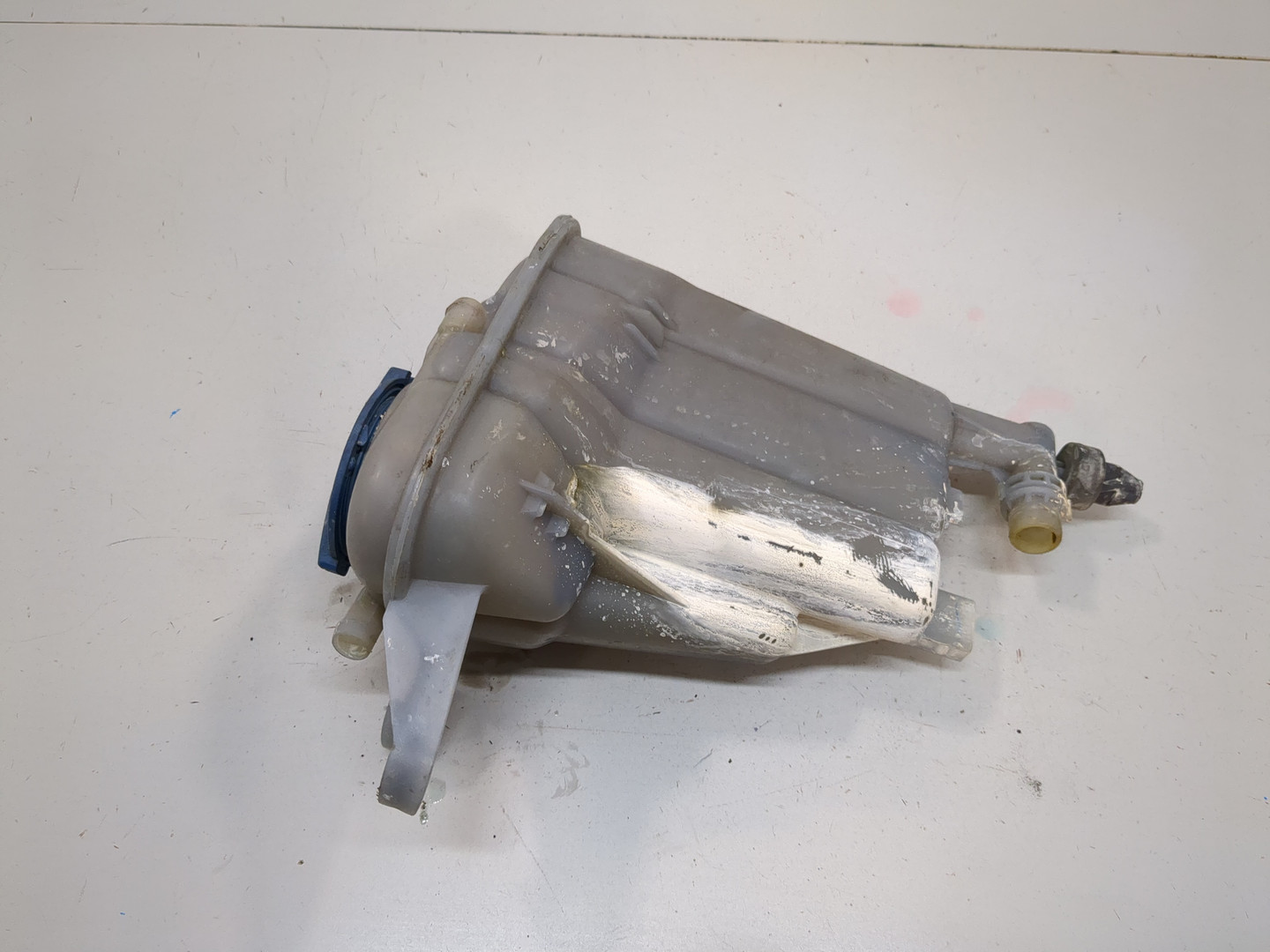 Бачок расширительный