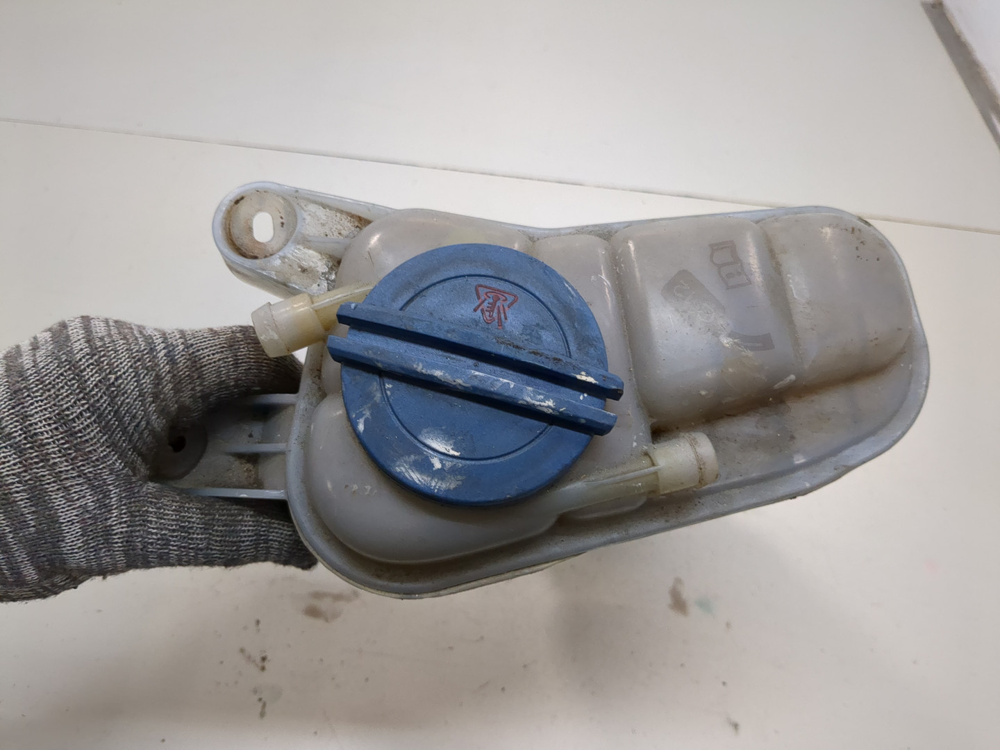 Бачок расширительный