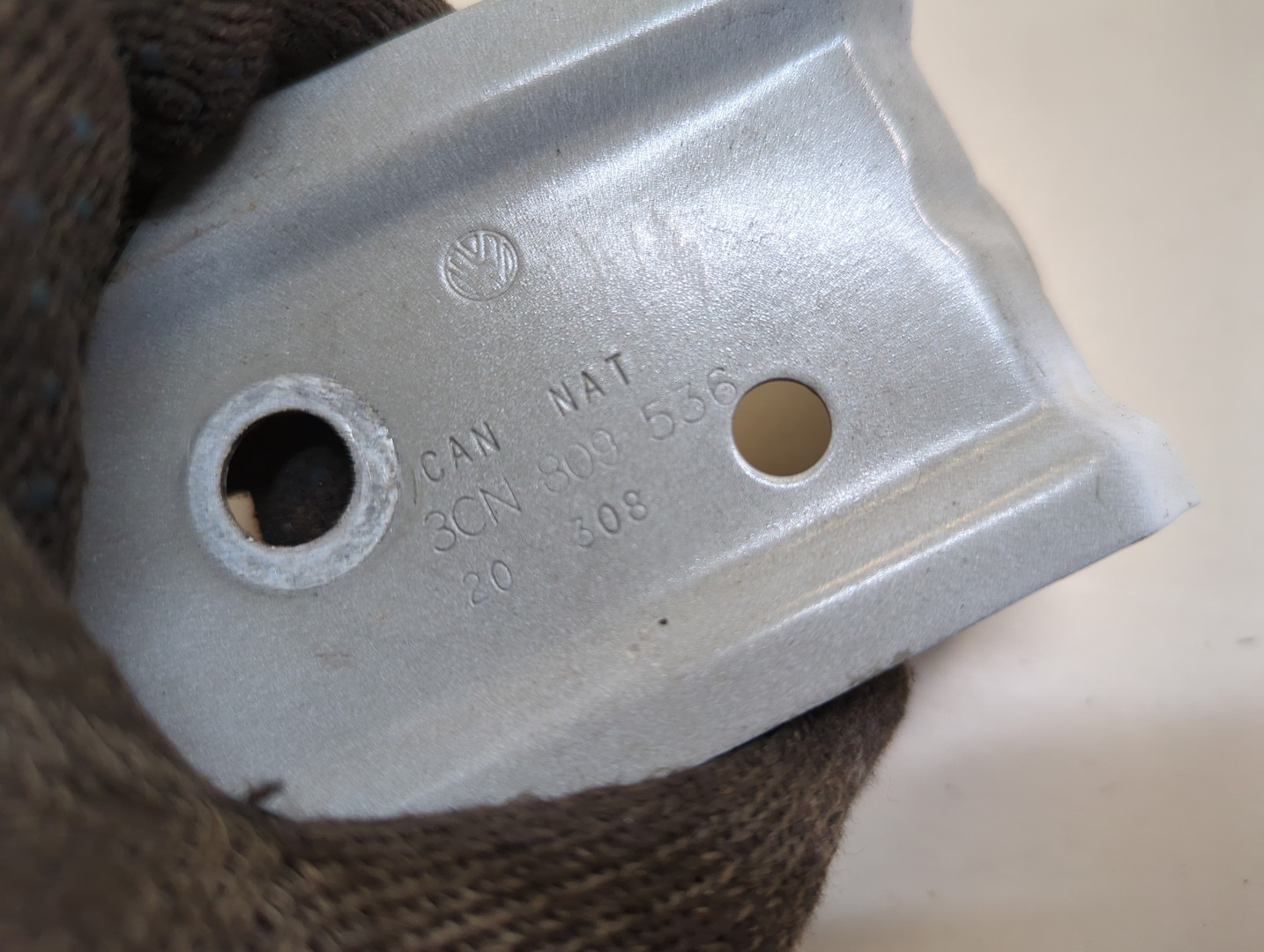 Кронштейн крепления крыла