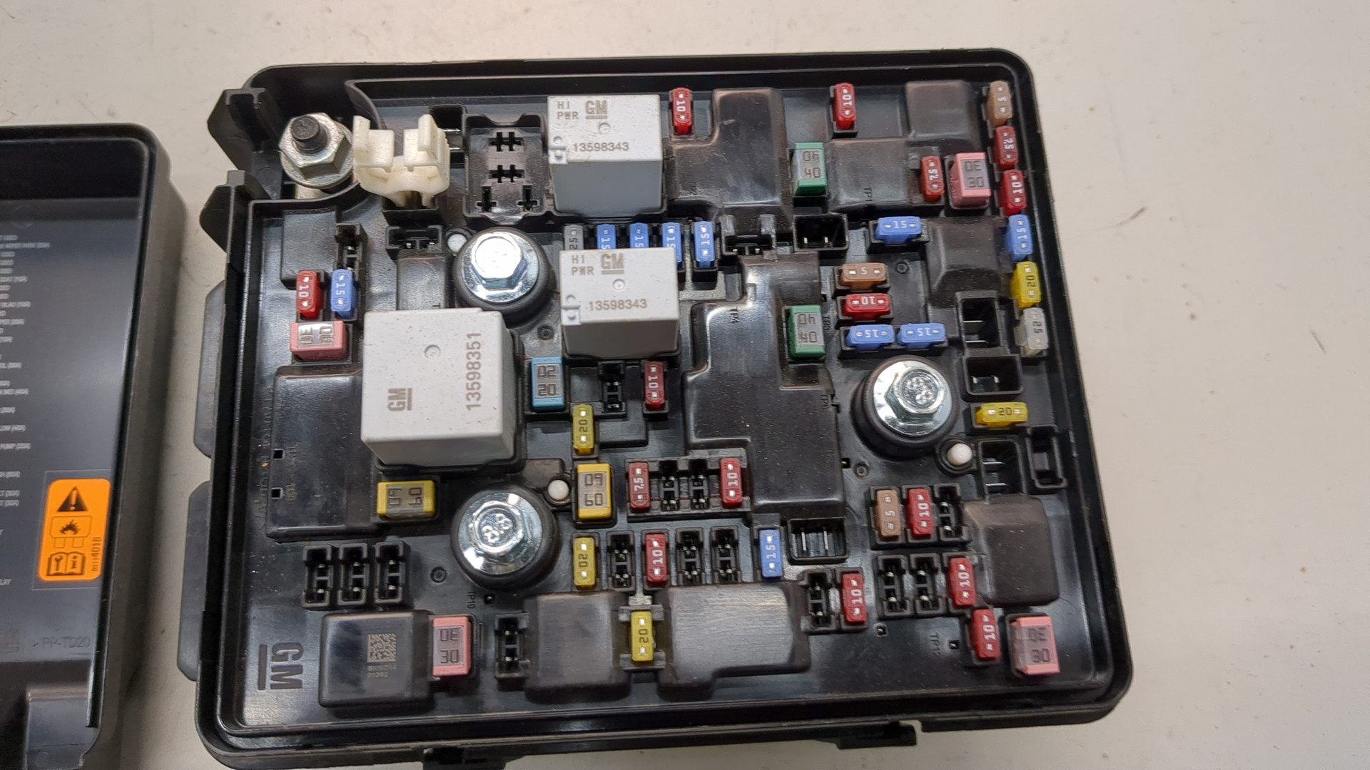 Блок предохранителей