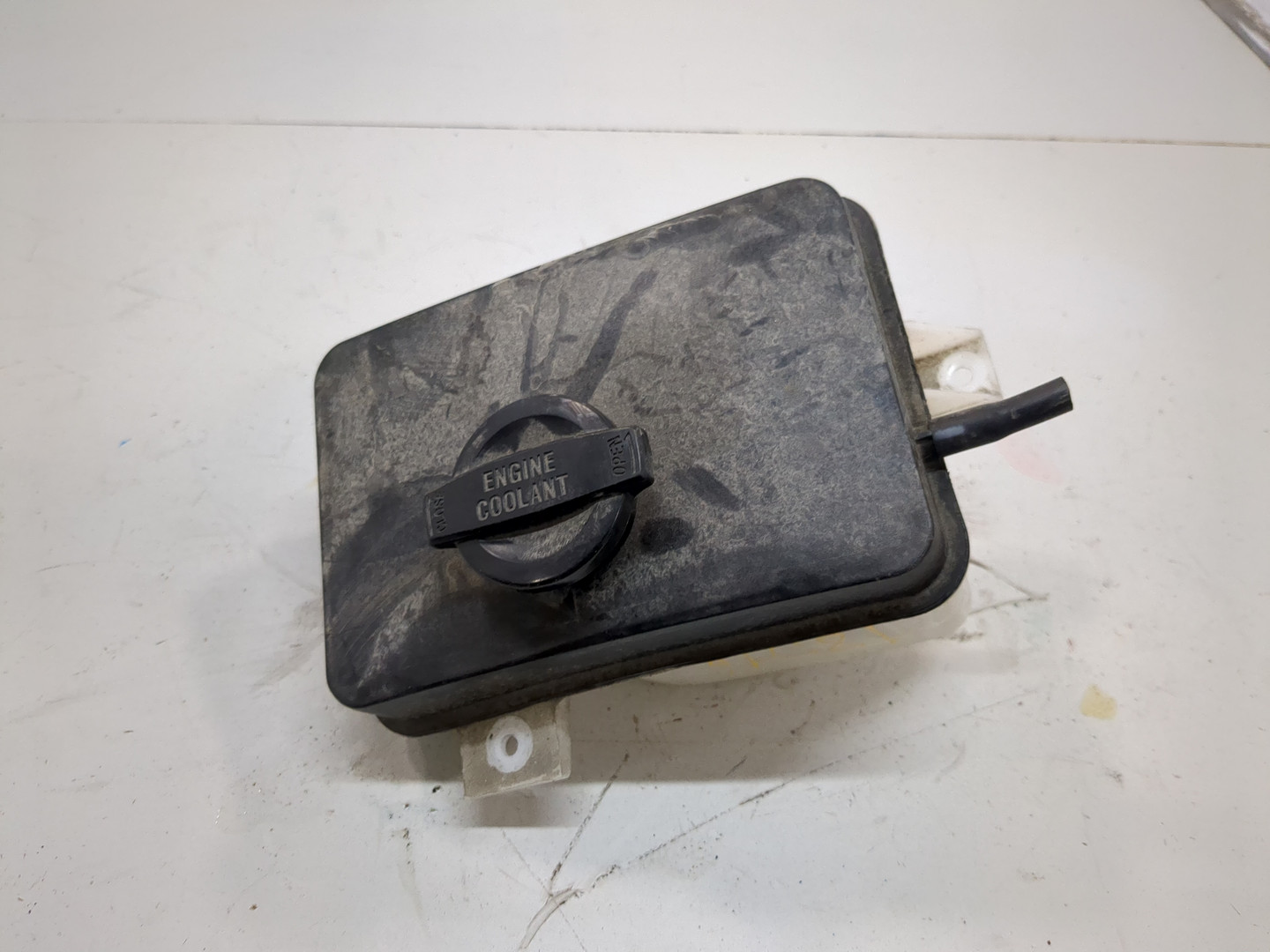 Бачок расширительный