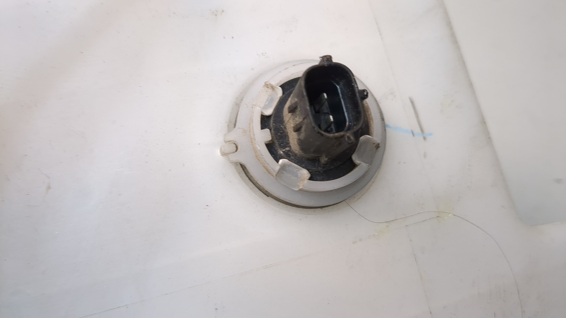 Бачок омывателя лобового стекла