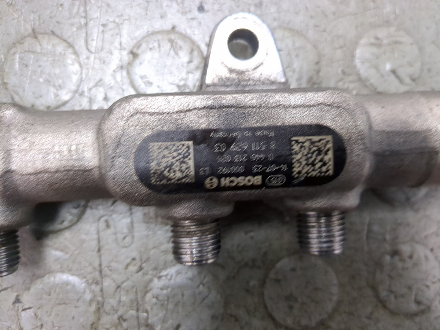 Рейка топливная (рампа)