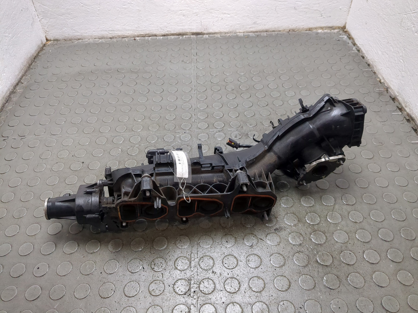 Коллектор впускной