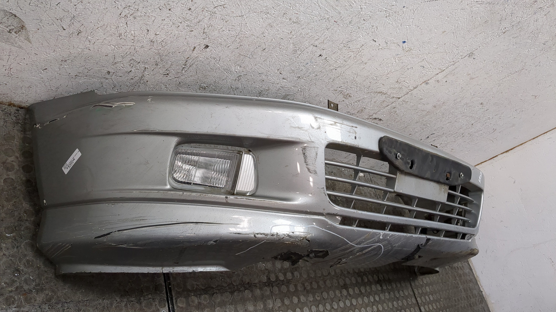 Бампер передний