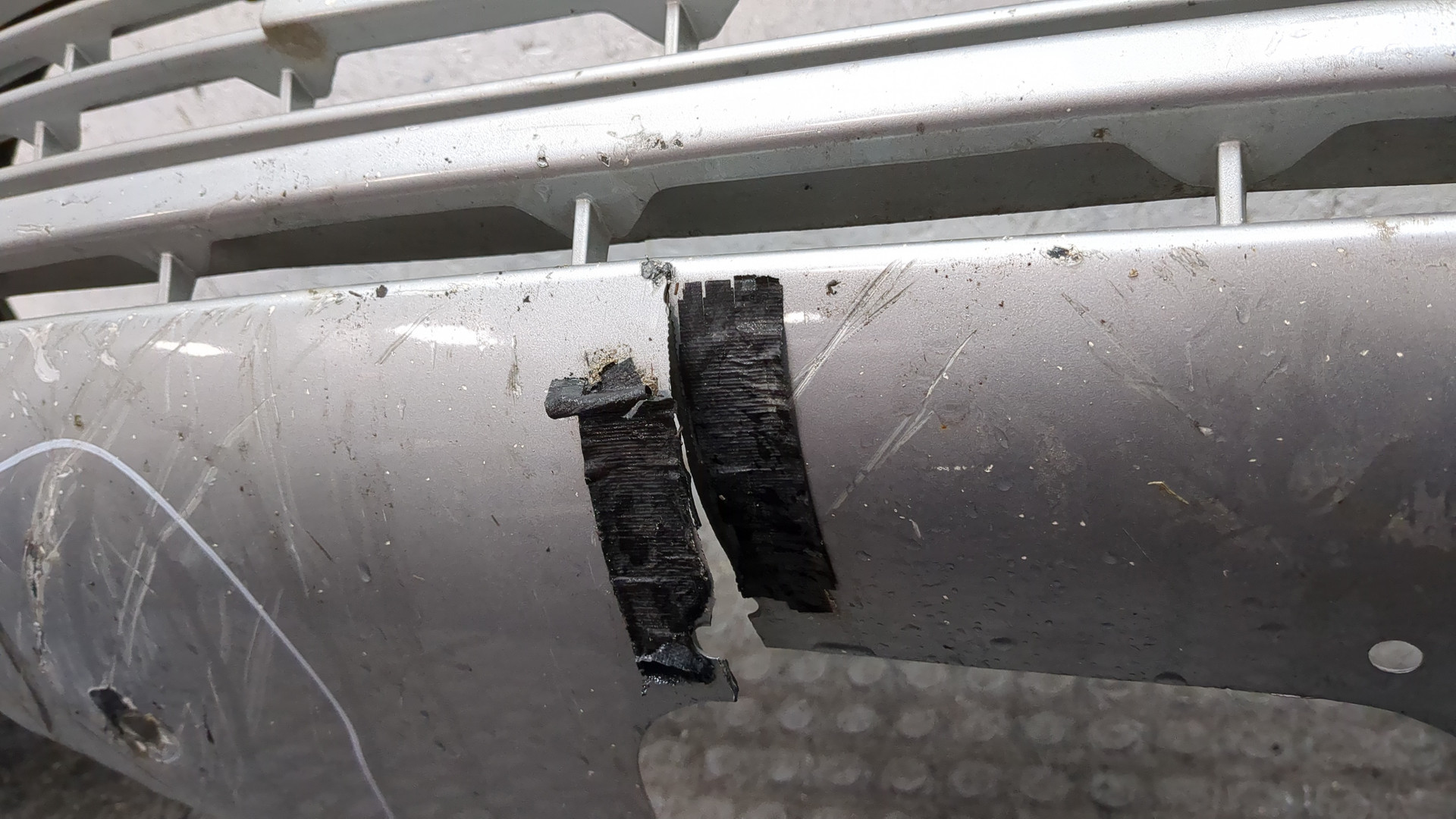 Бампер передний