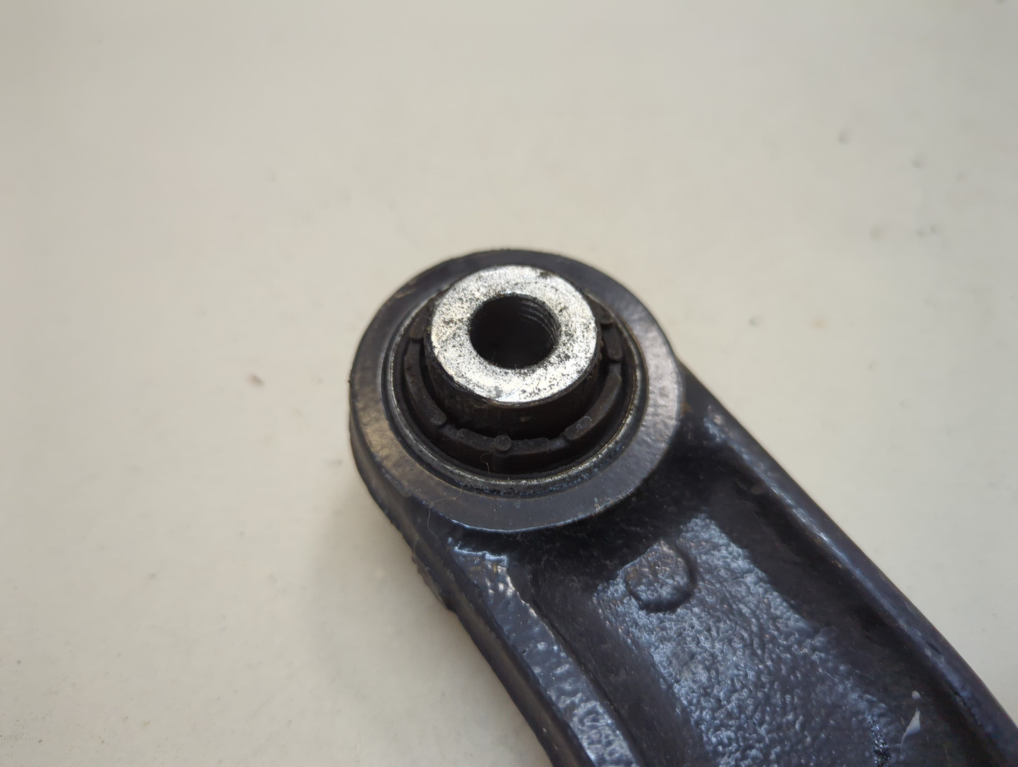 Рычаг задний