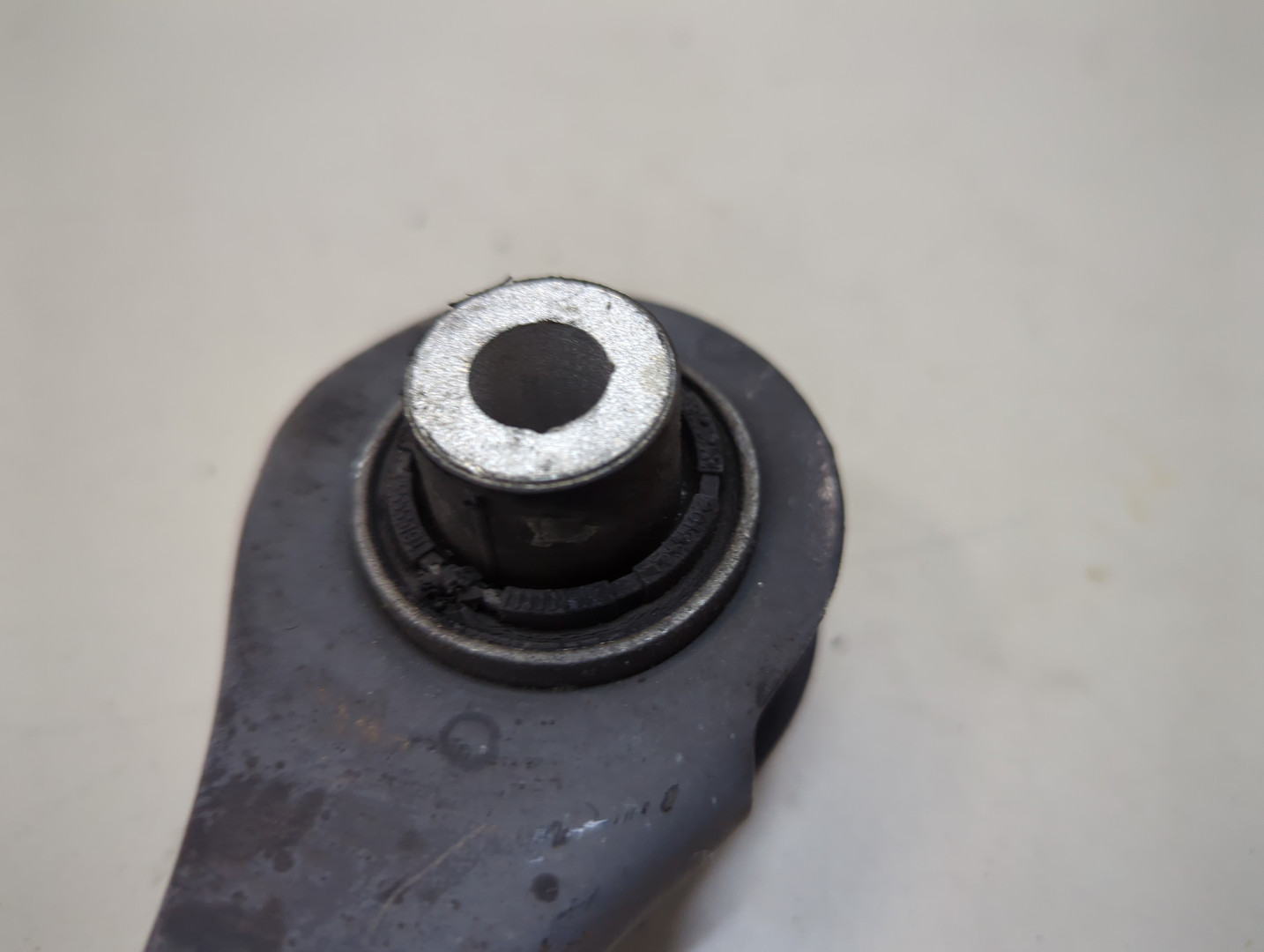 Рычаг задний