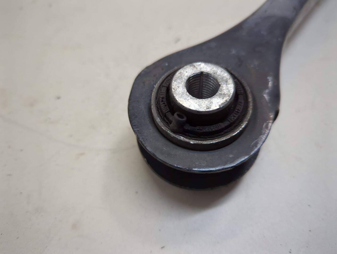 Рычаг задний