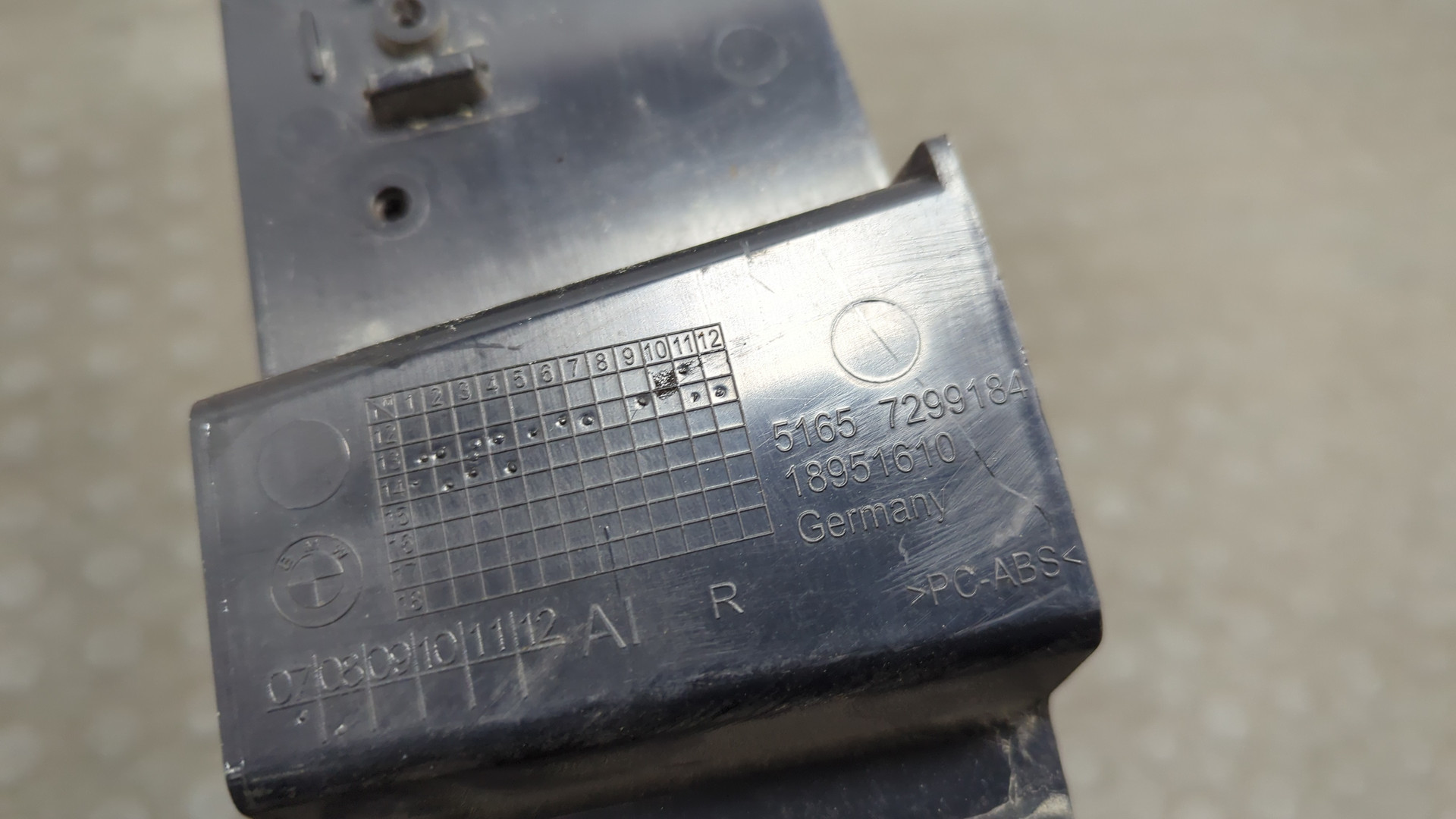 Кронштейн крепления крыла