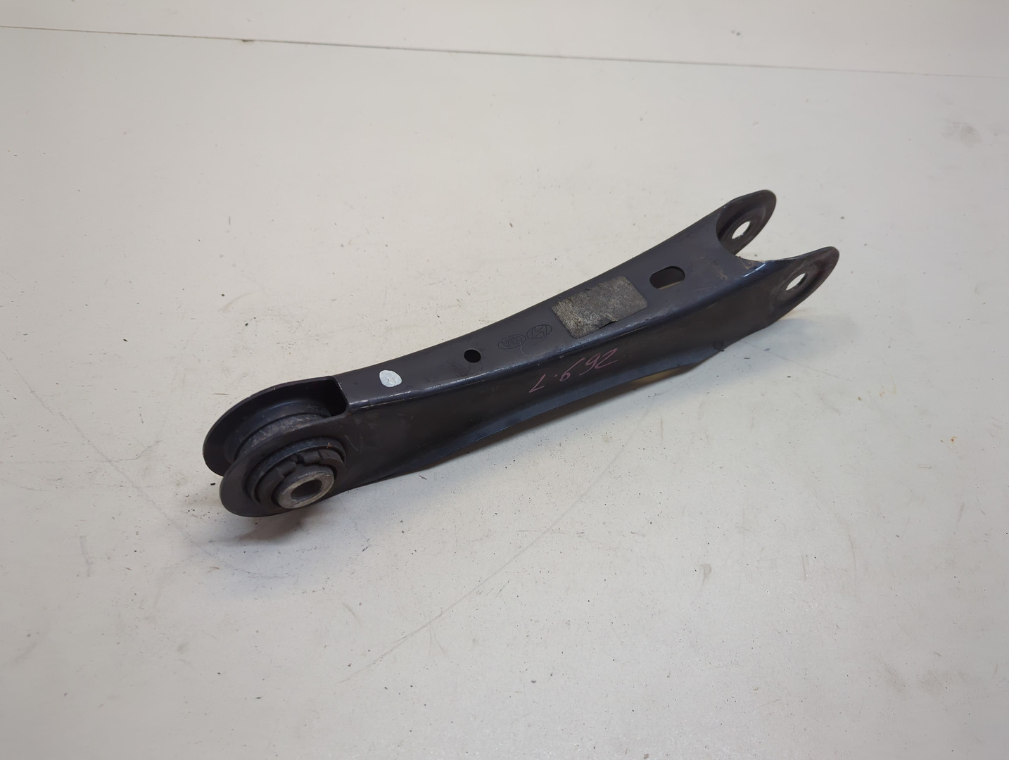 Рычаг задний