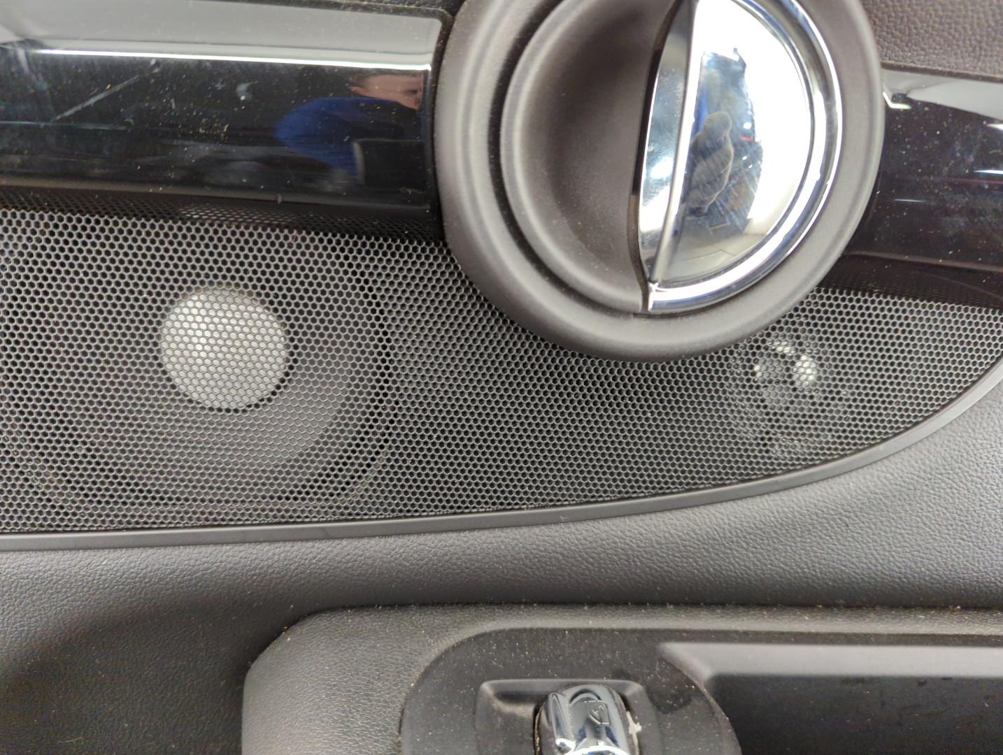 Дверь задняя правая