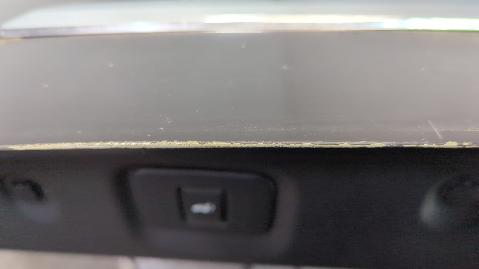 Дверь багажника