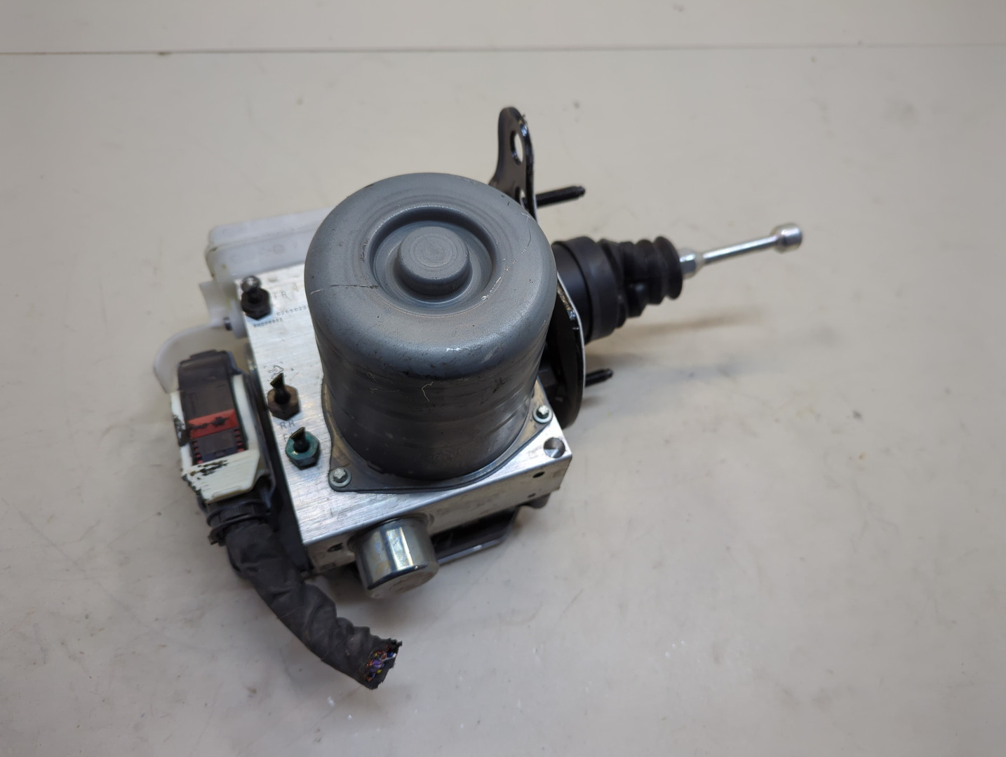 Цилиндр тормозной главный