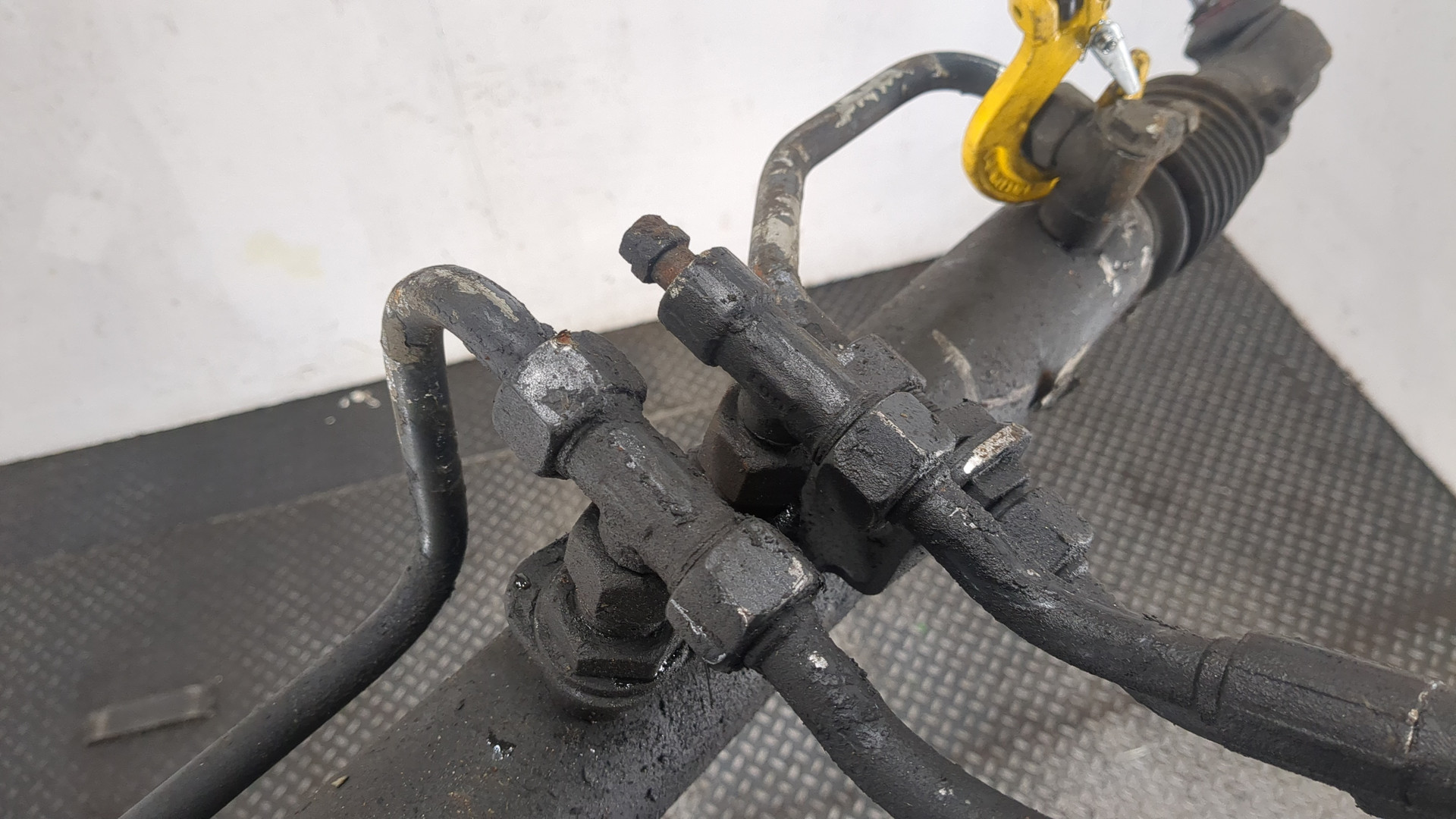 Демпфер (амортизатор рулевой)