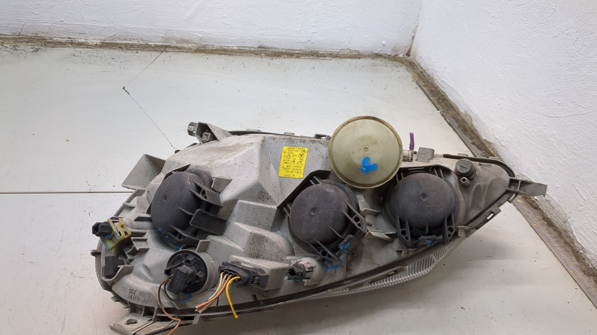 Фара правая