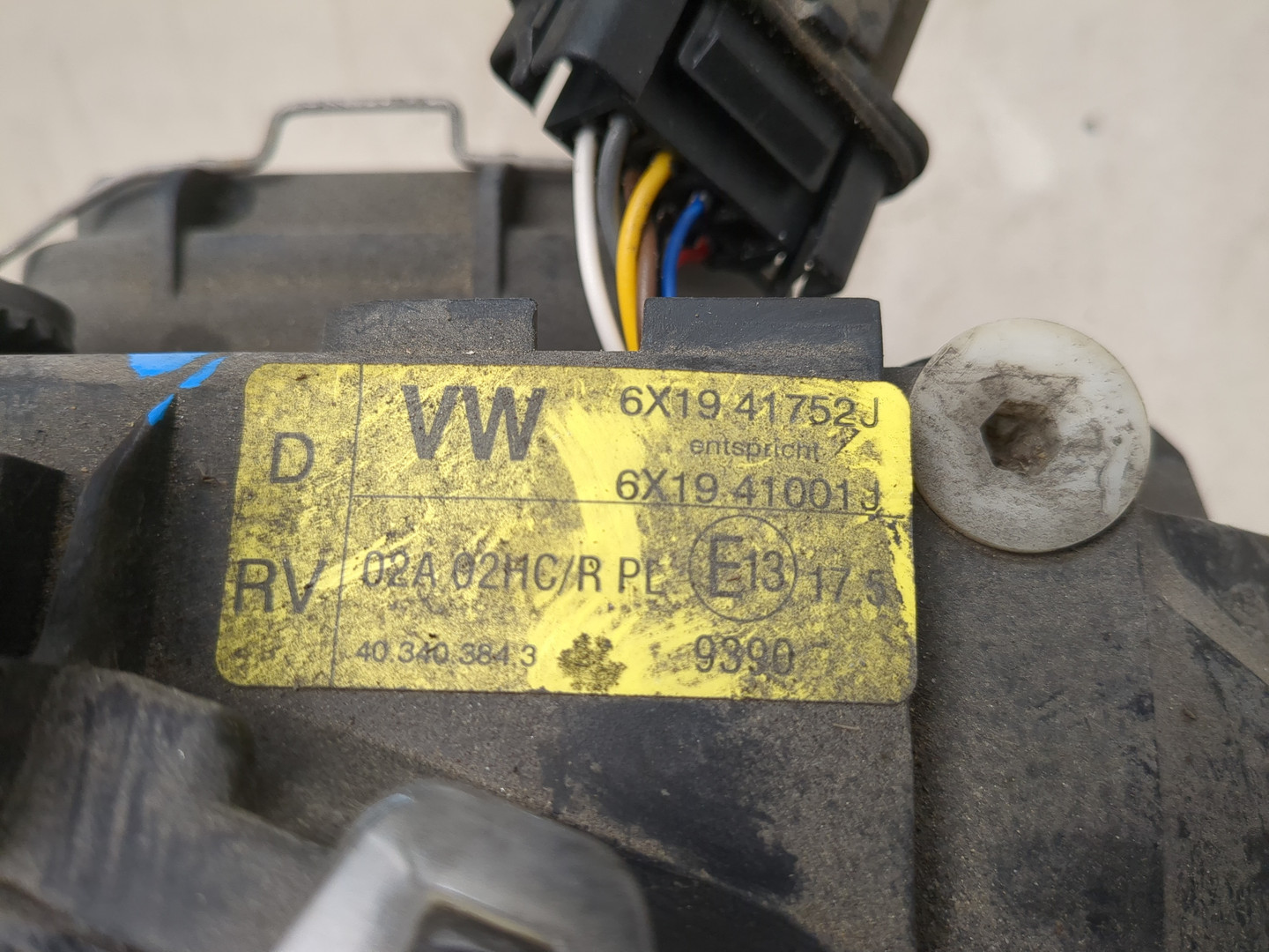 Фара правая