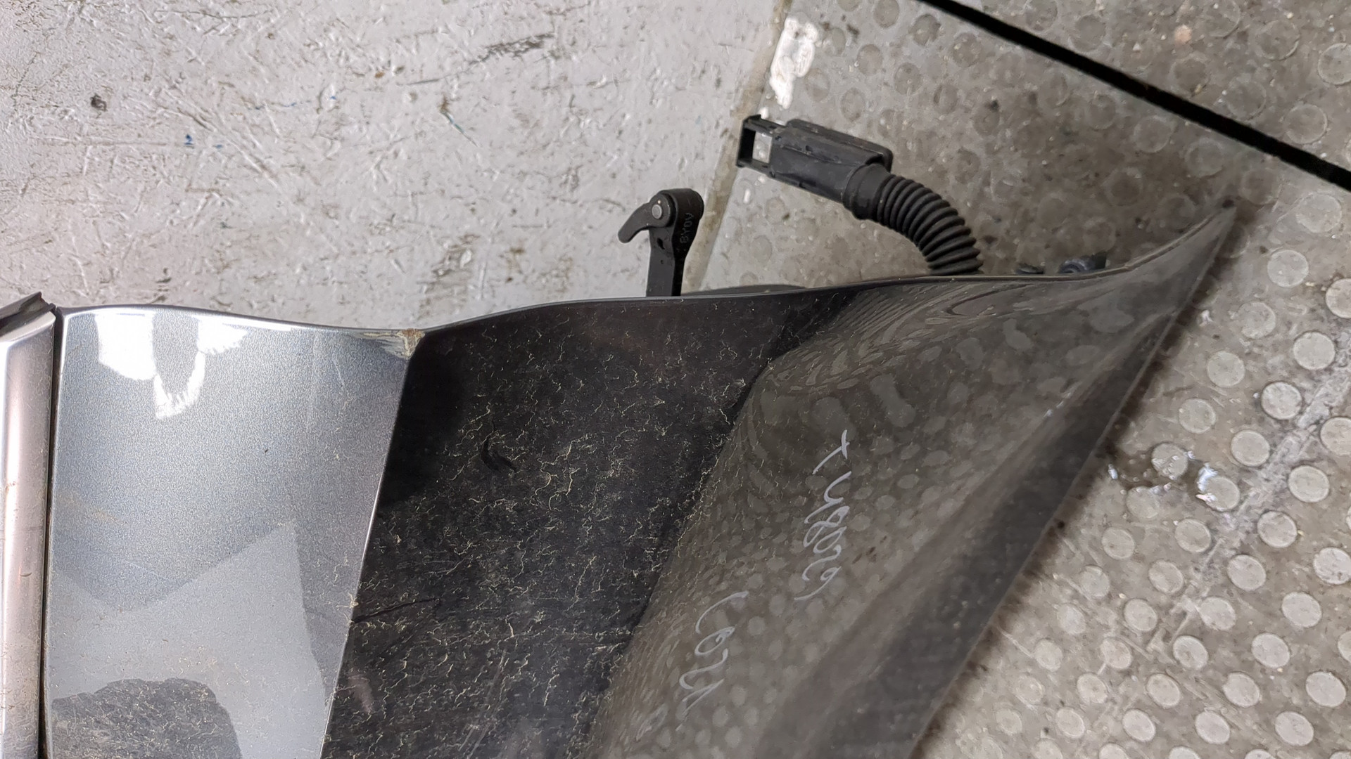 Дверь передняя правая