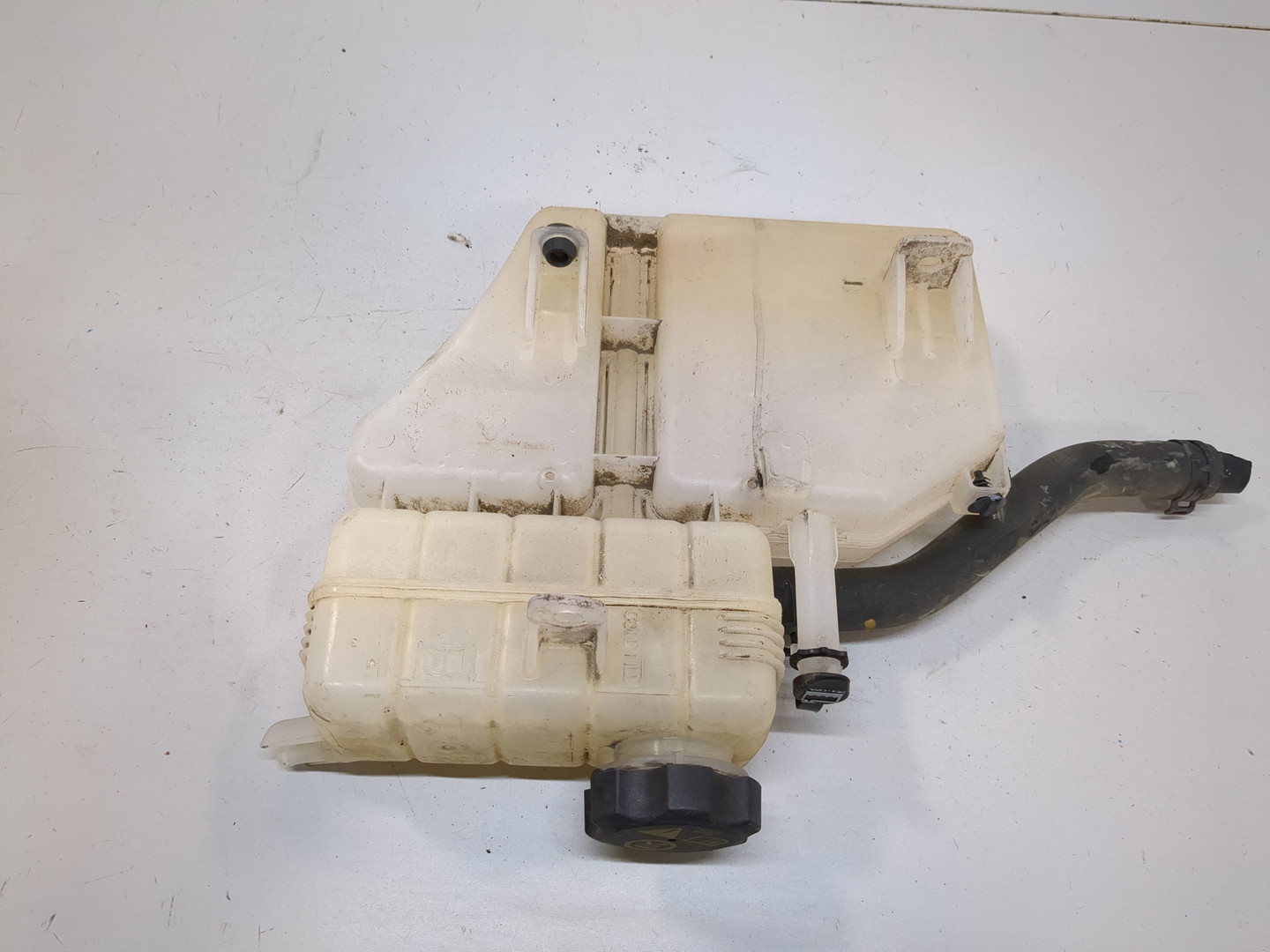 Бачок расширительный