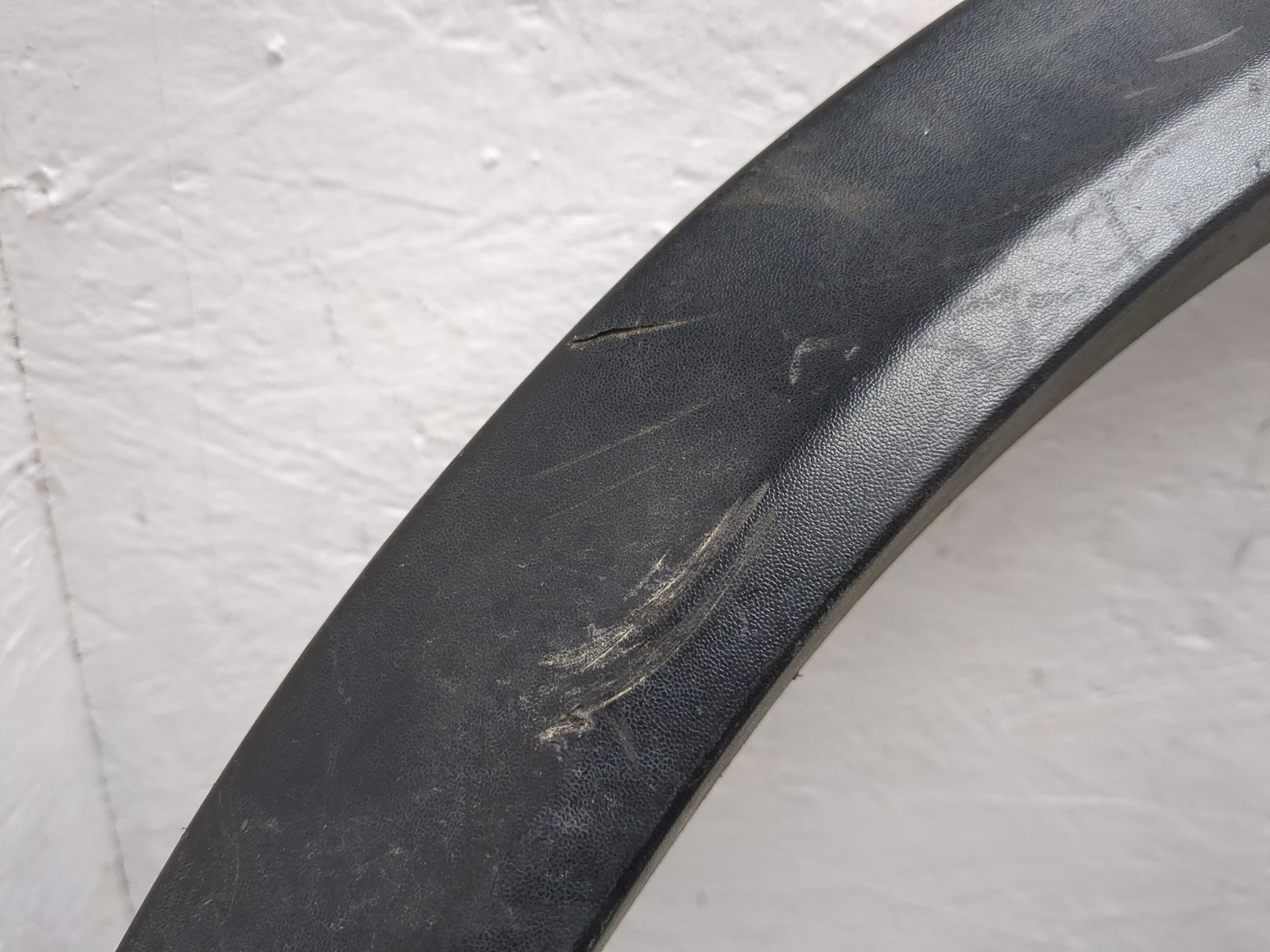 Накладка заднего крыла левого