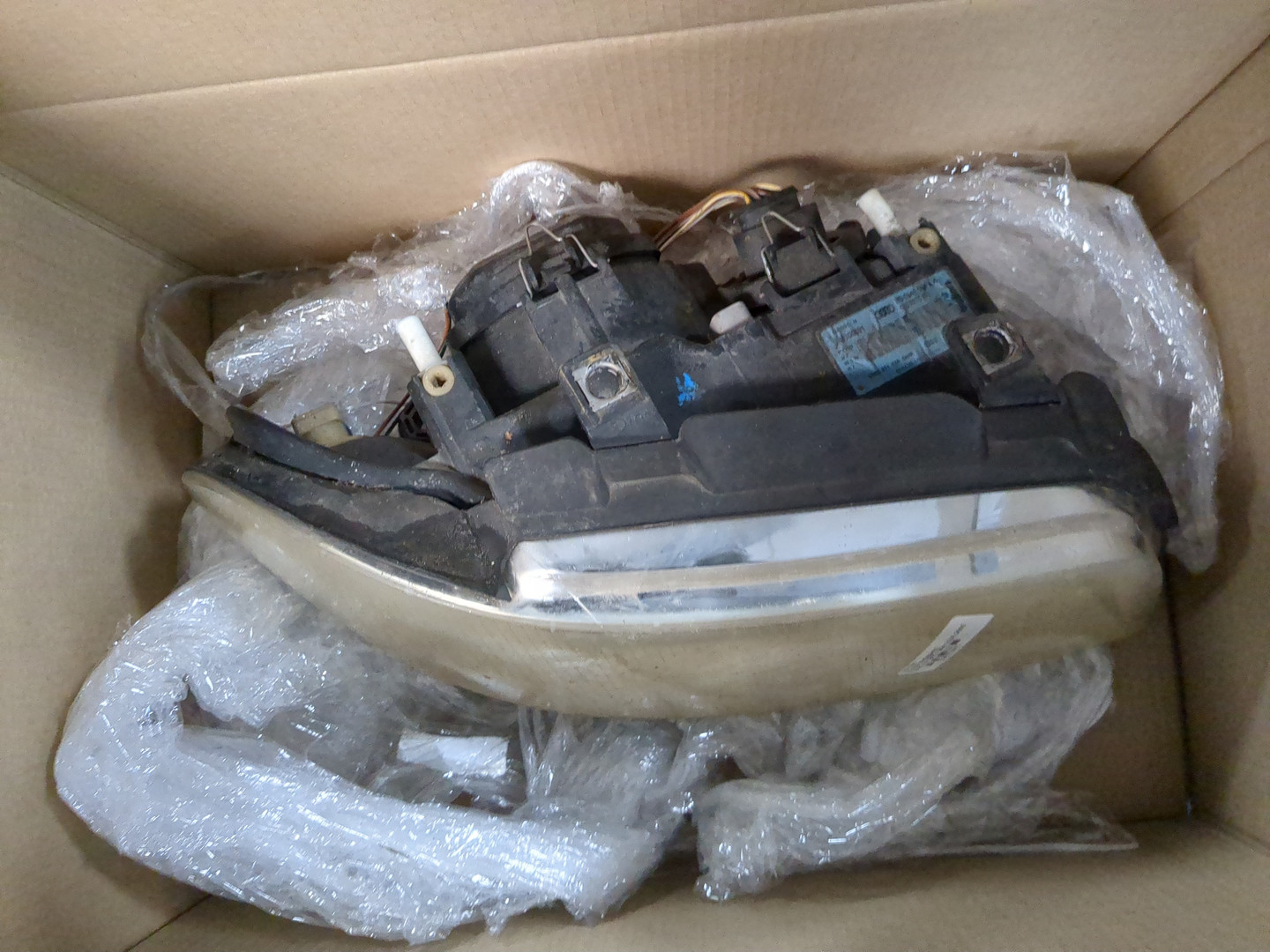 Фара правая