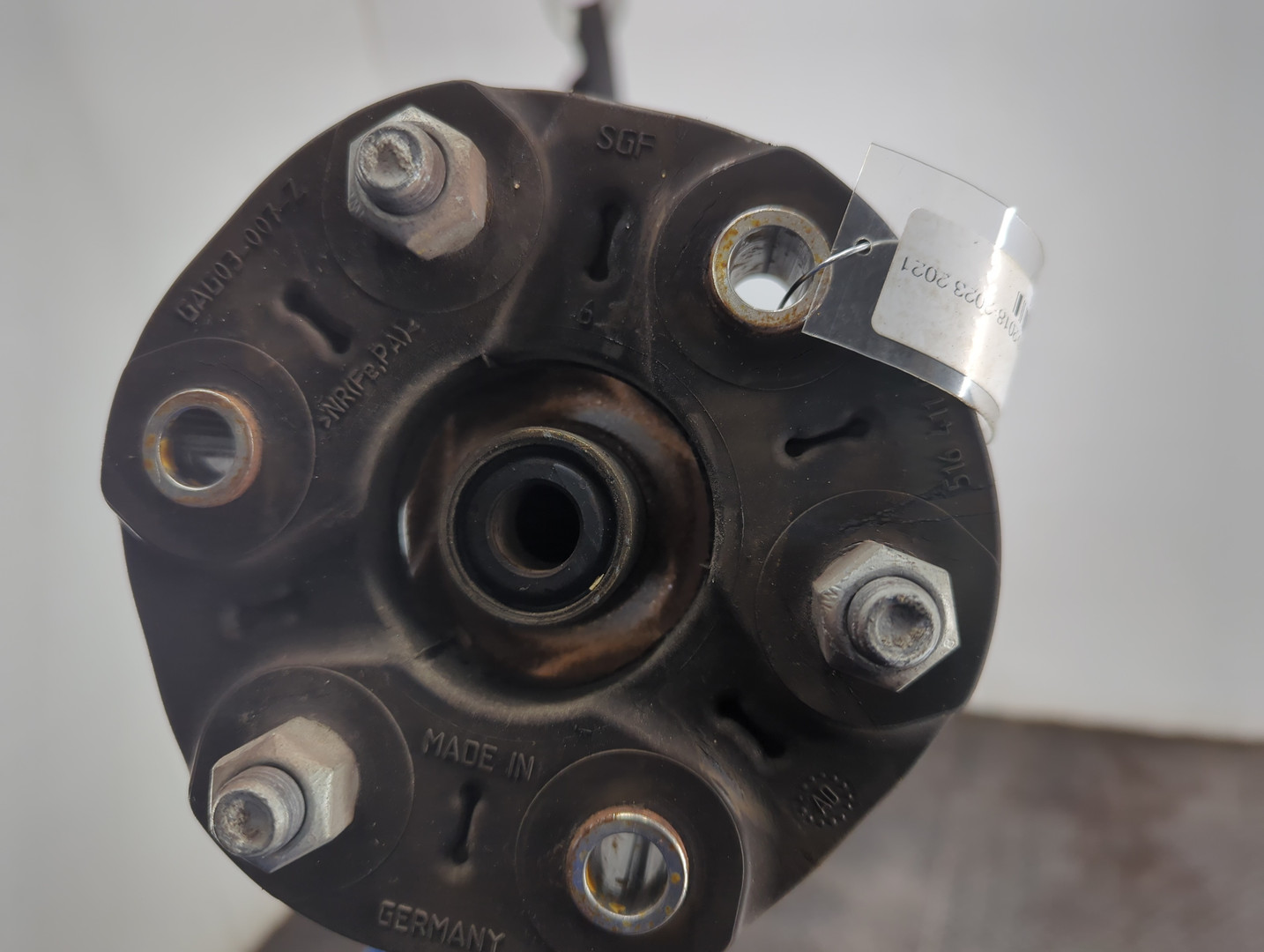 Вал карданный задний