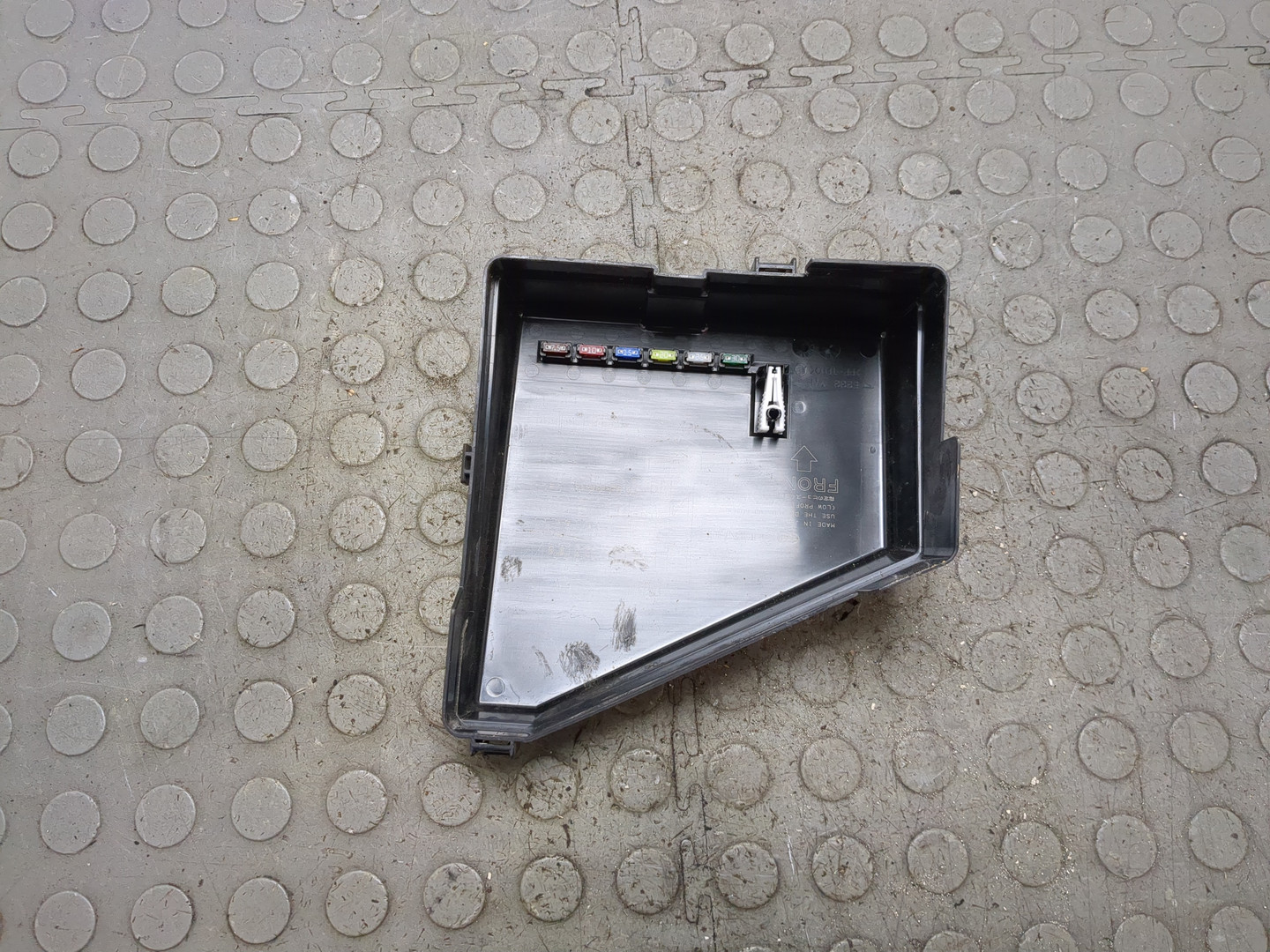 Корпус блока предохранителей