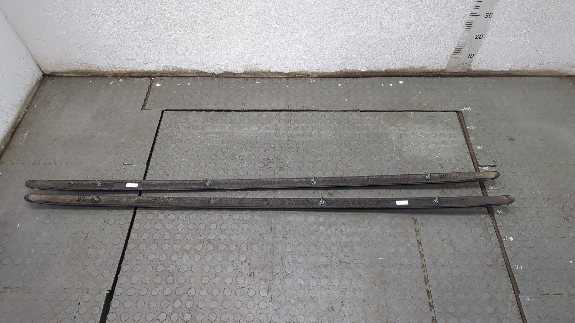 Рейлинги (релинг) к-кт (планки на крышу)