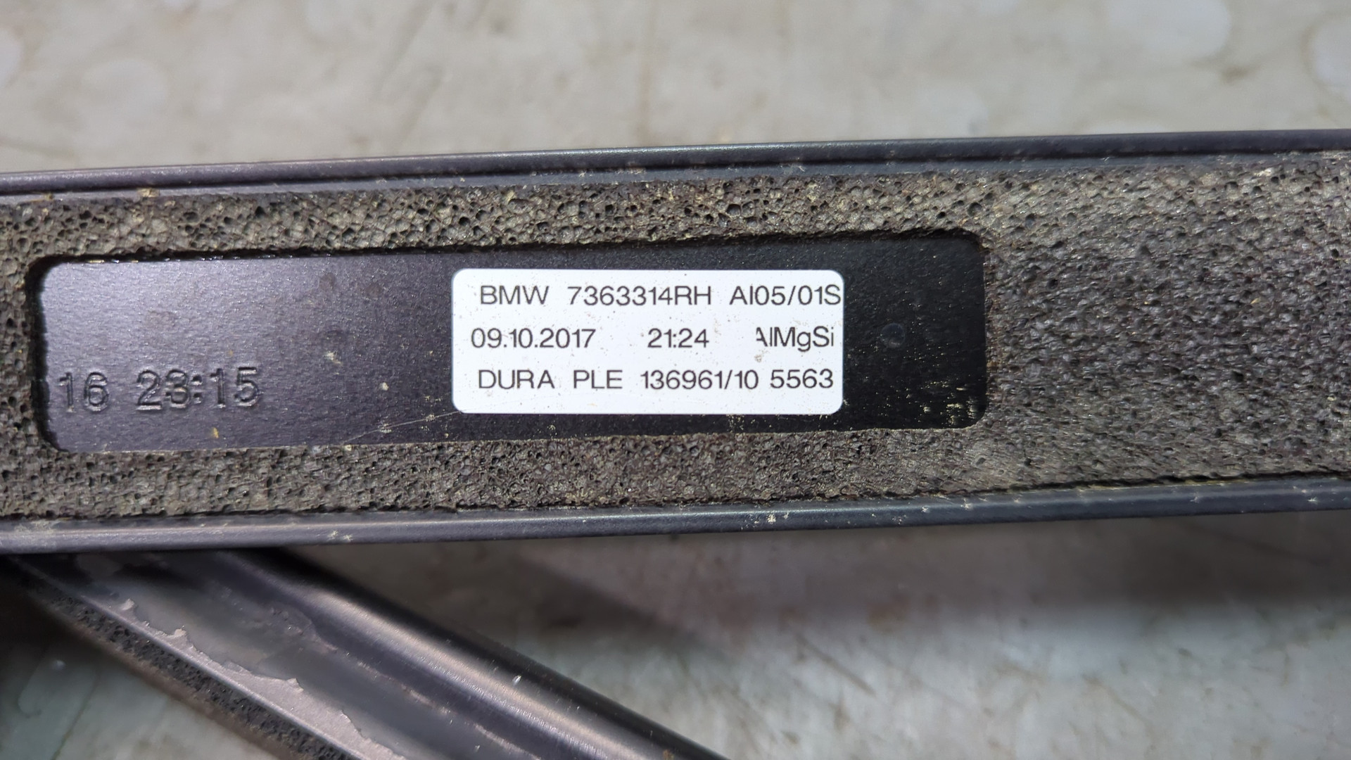 Рейлинги (релинг) к-кт (планки на крышу)