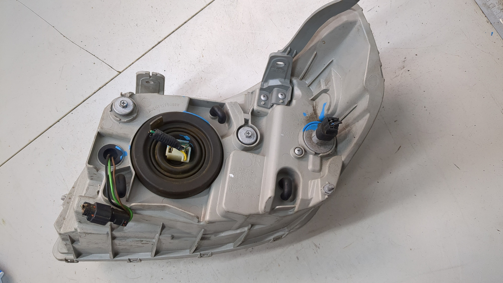 Фара правая