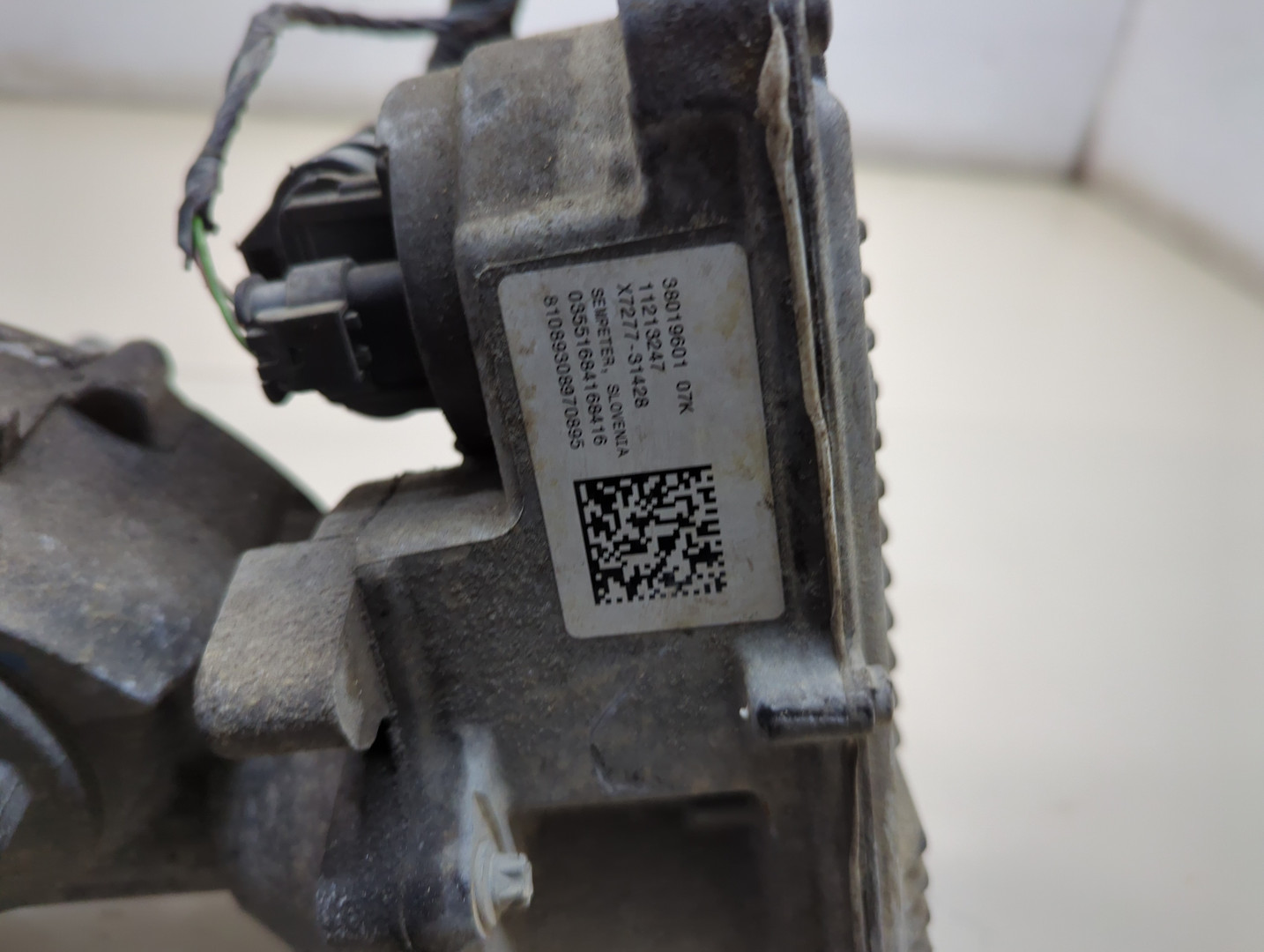 Серводвигатель рулевой рейки