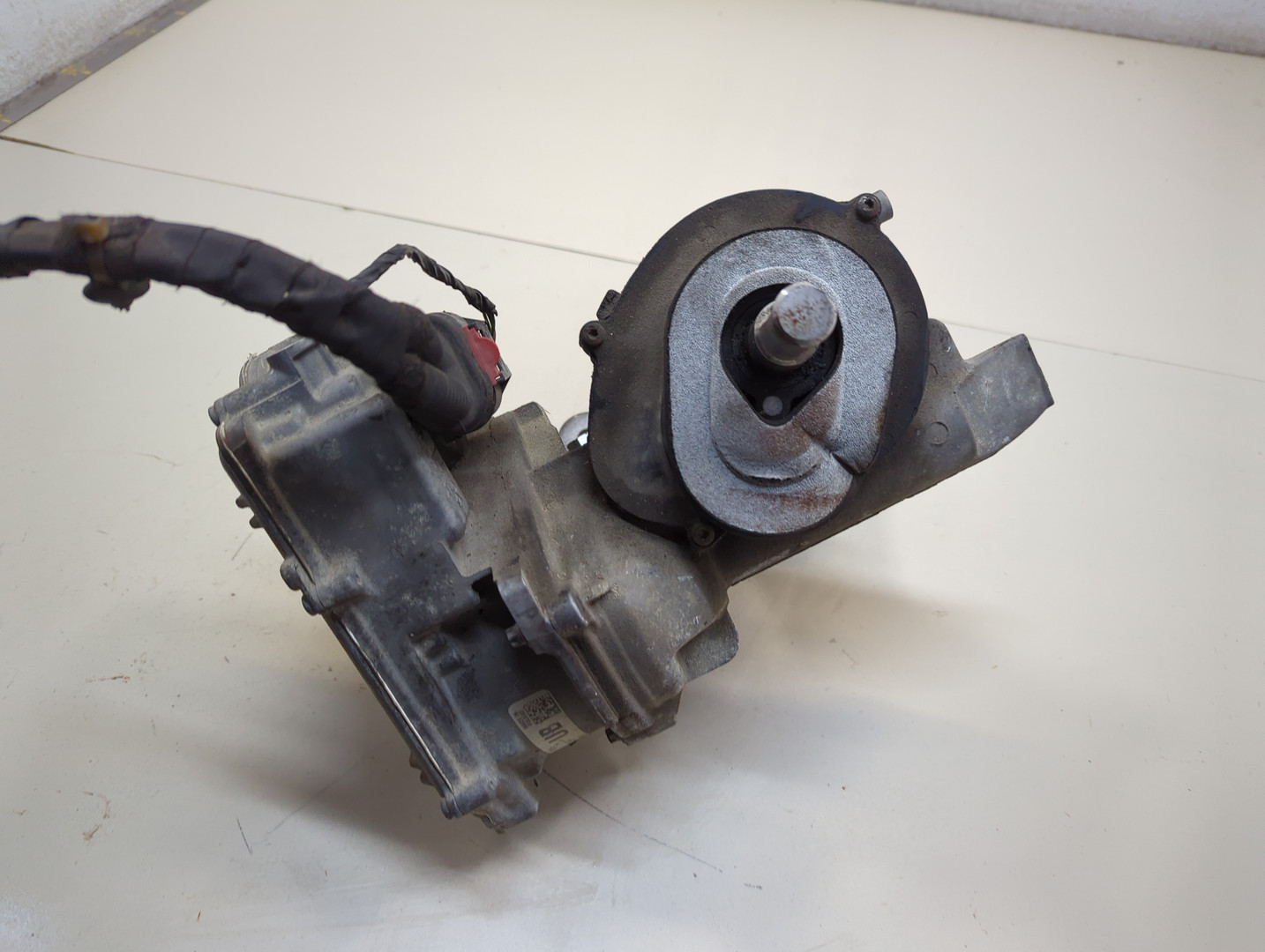 Серводвигатель рулевой рейки