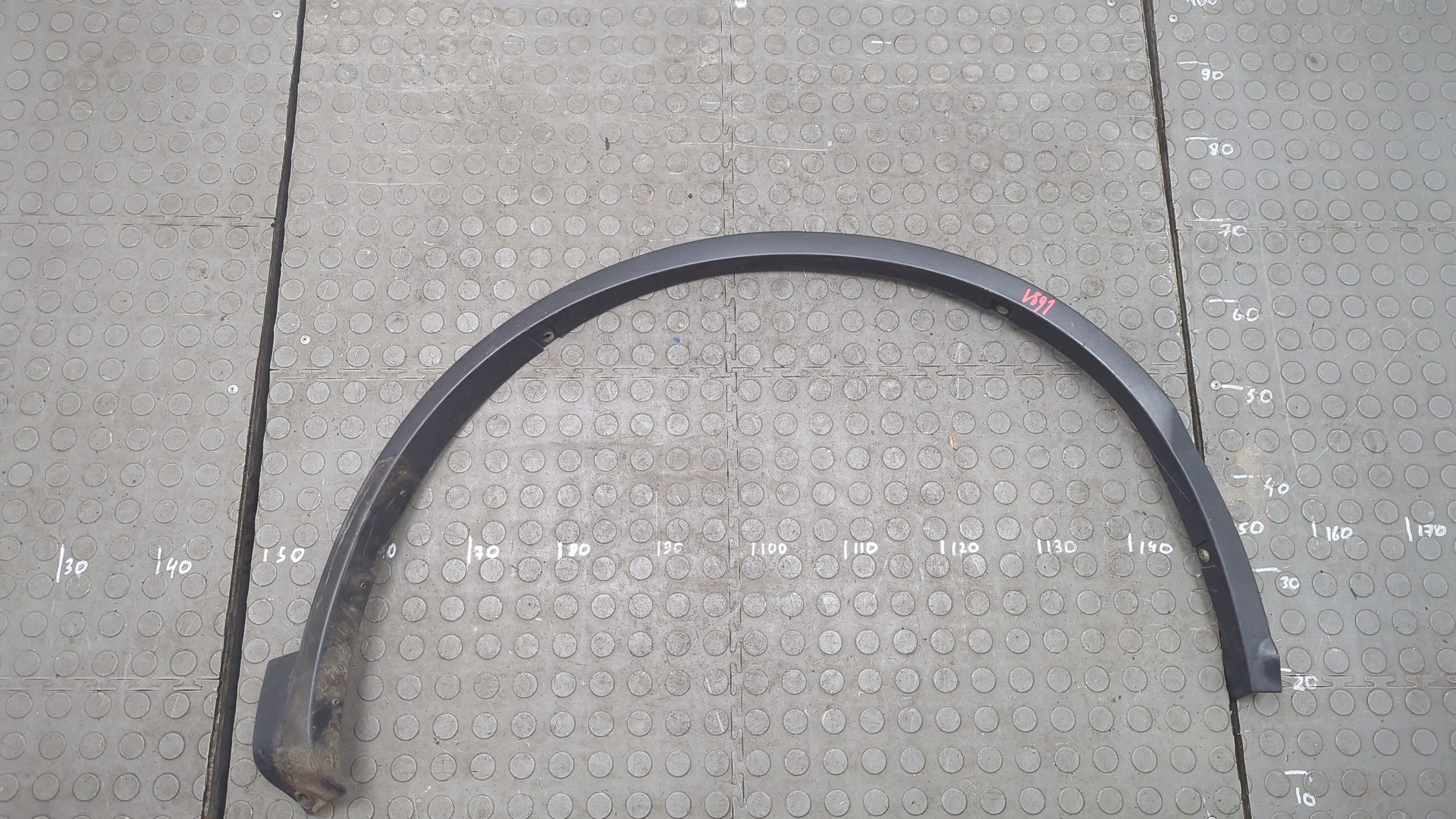 Молдинг заднего крыла правого