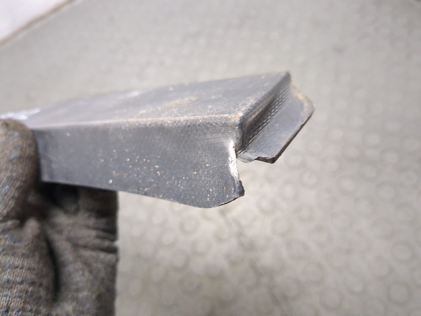 Молдинг заднего крыла правого