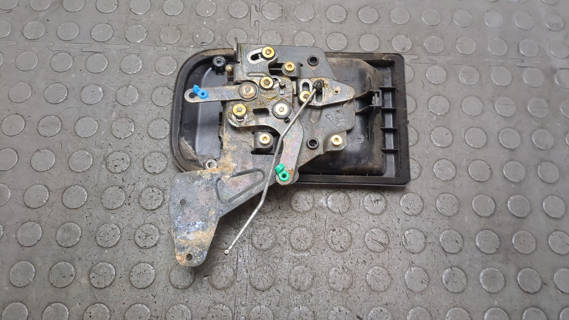 Ручка двери наружная