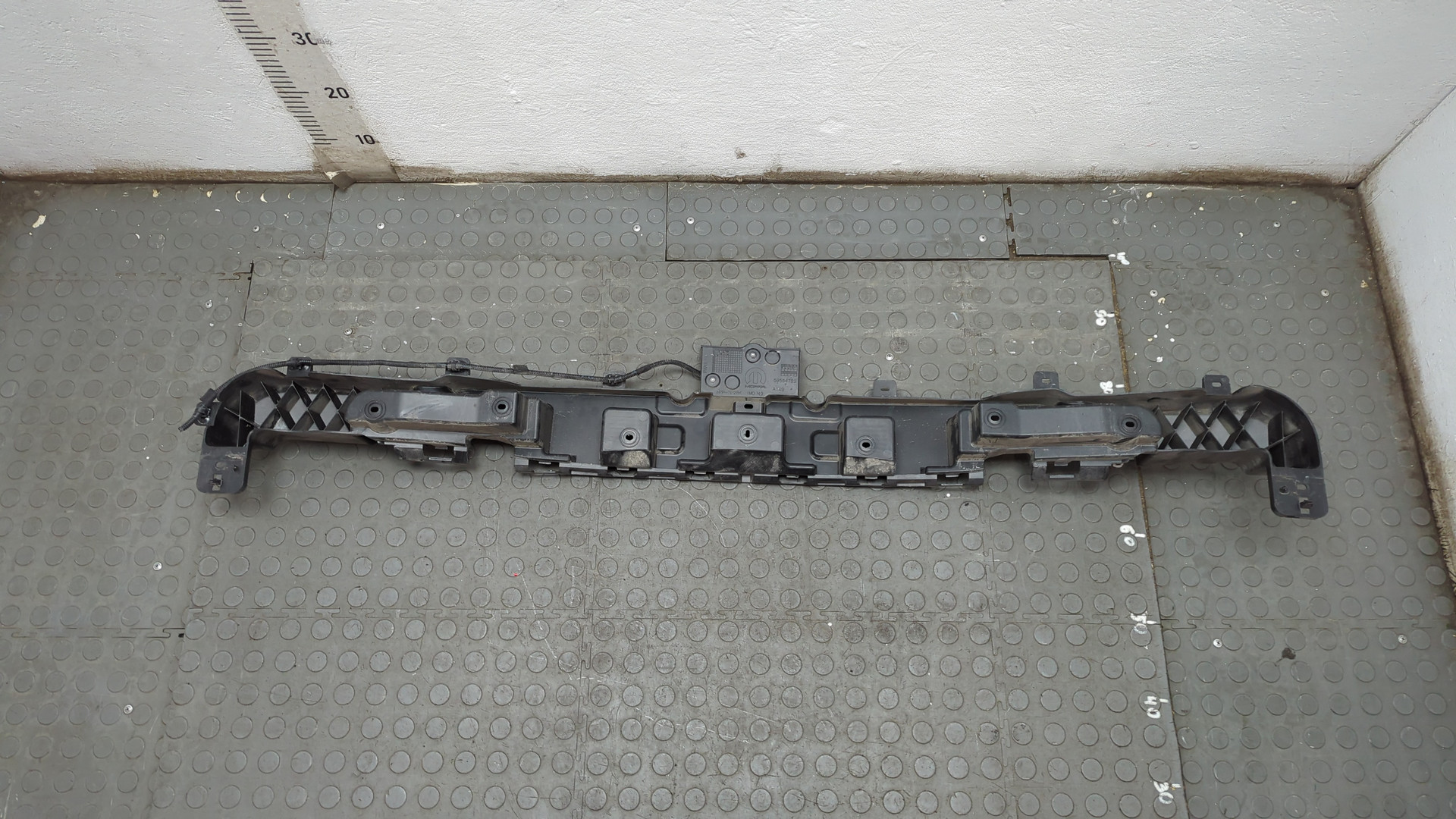 Усилитель заднего бампера