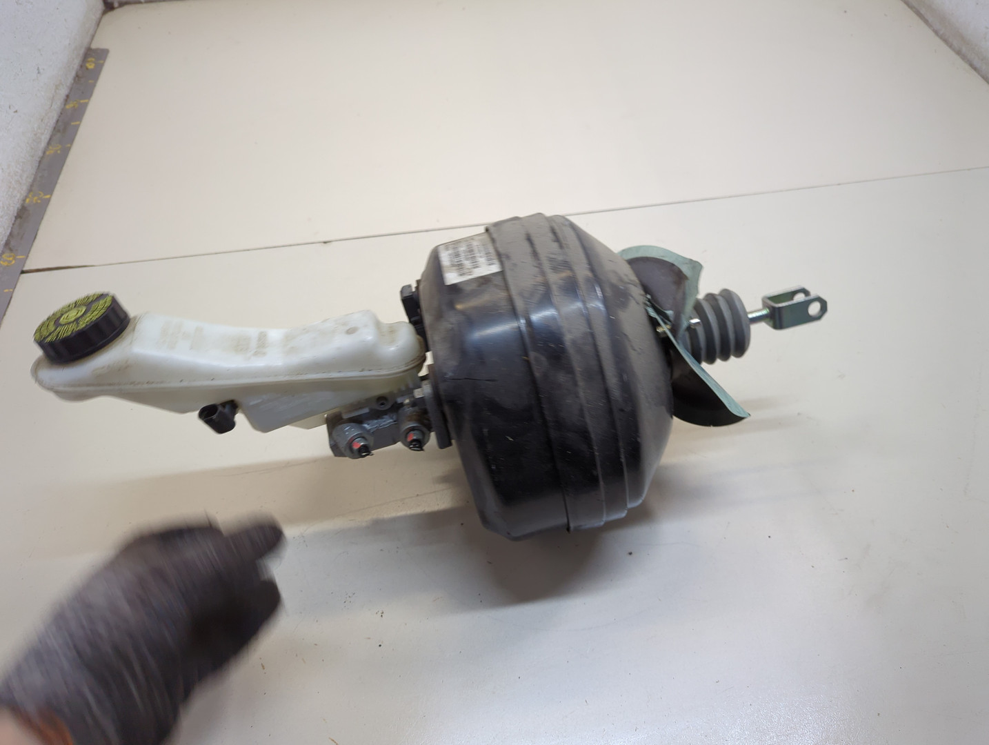 Цилиндр тормозной главный