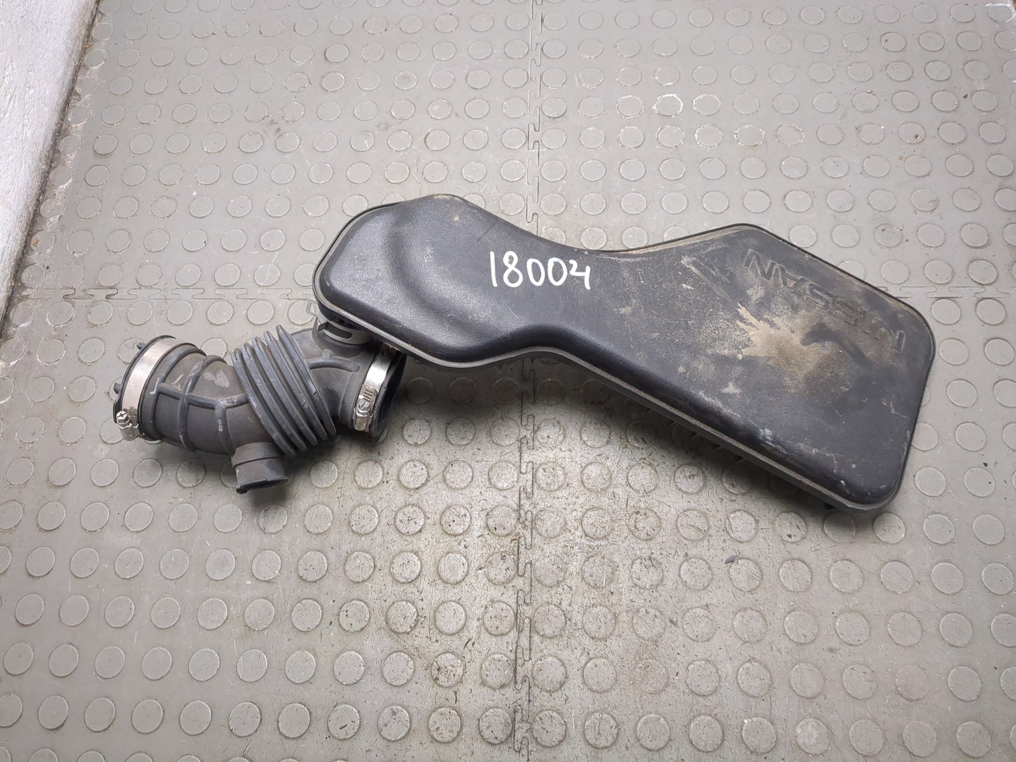 Резонатор воздушного фильтра