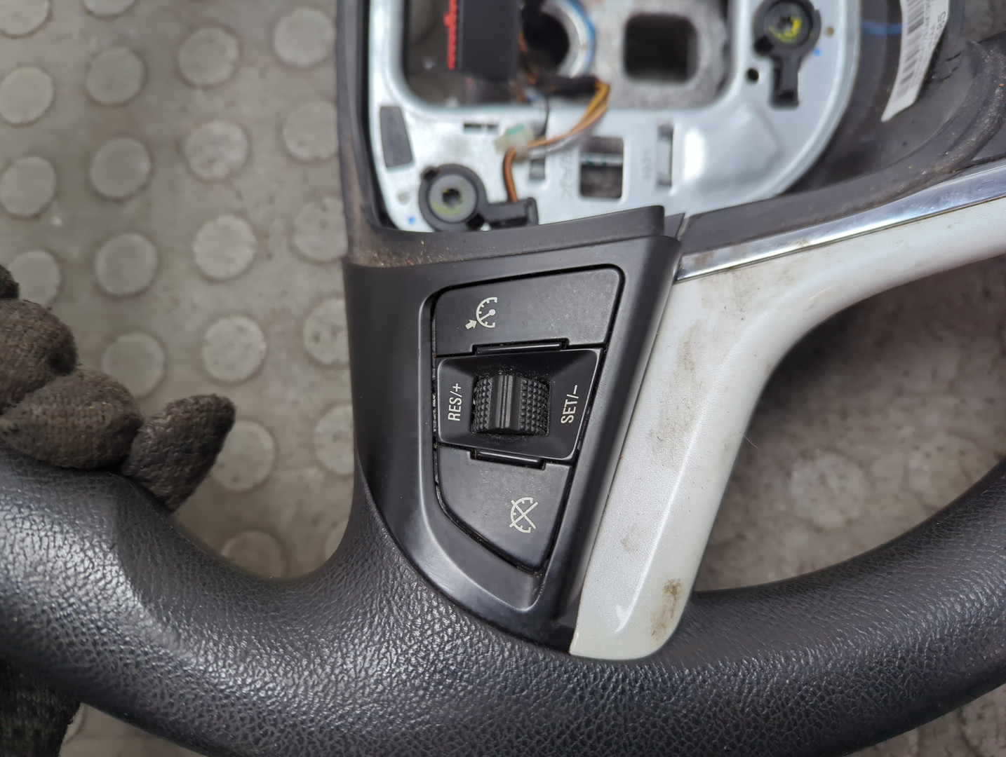 Рулевое колесо (руль)