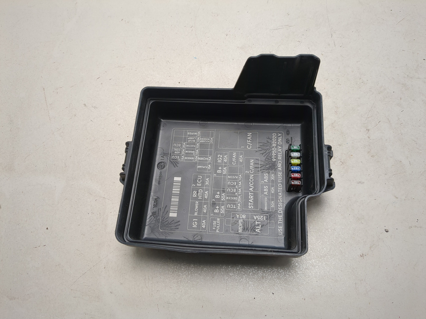 Корпус блока предохранителей