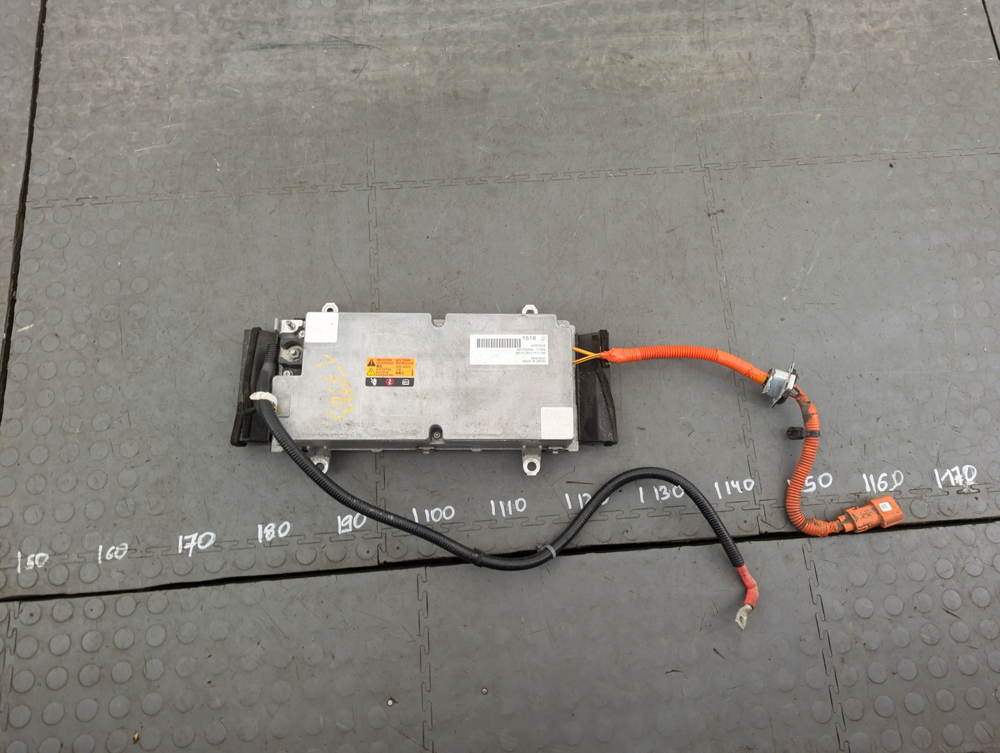 Преобразователь напряжения (адаптер)