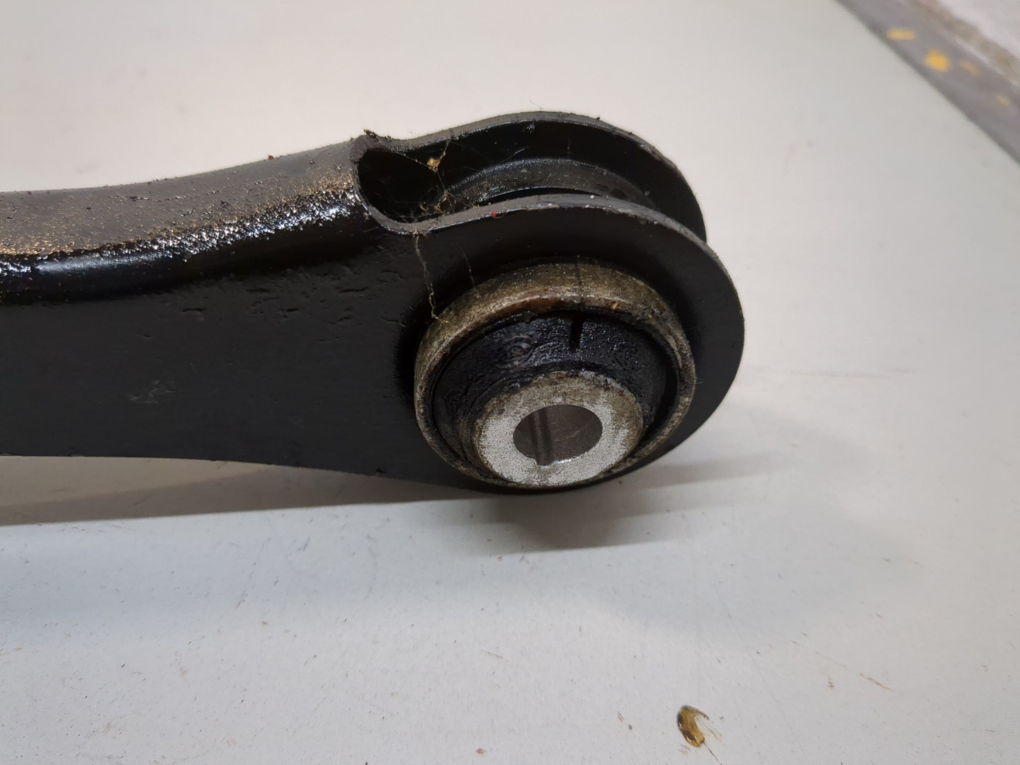 Рычаг задний