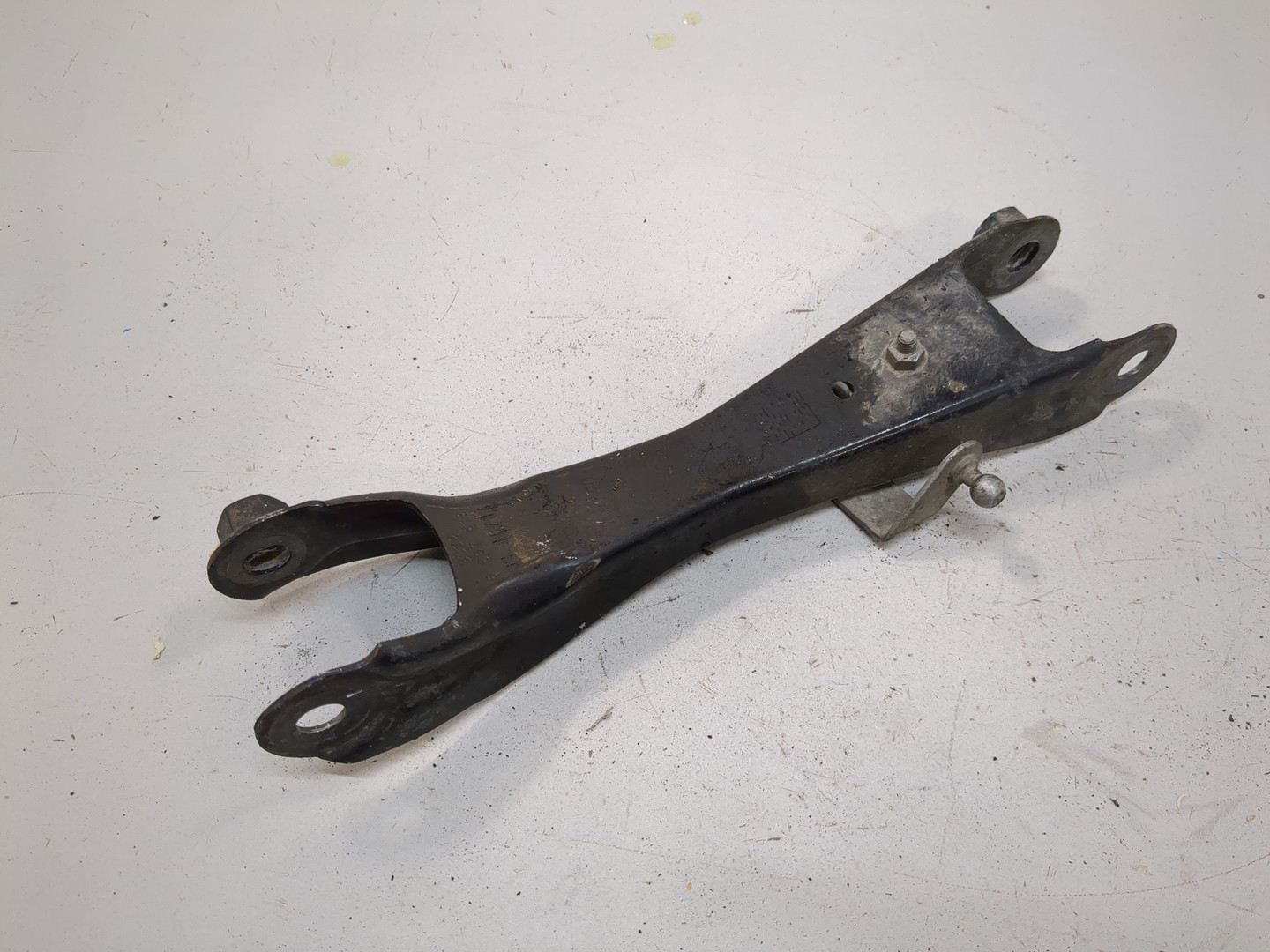 Рычаг задний