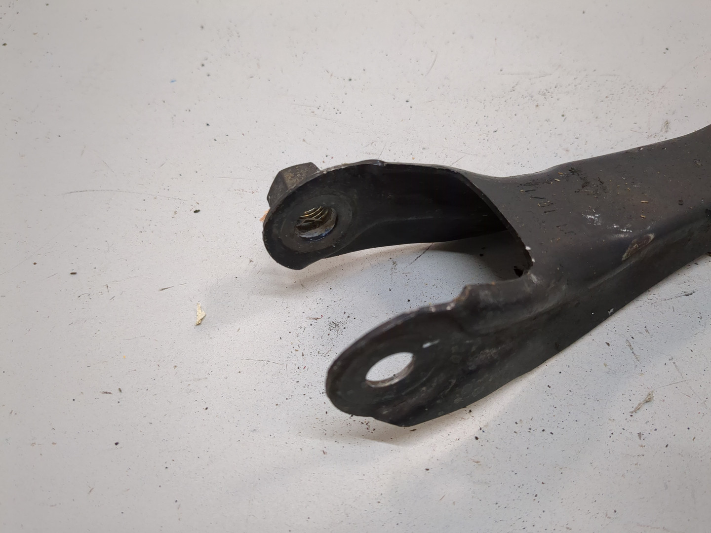 Рычаг задний