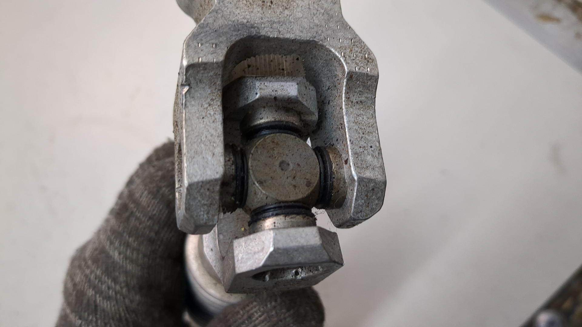 Кардан рулевой