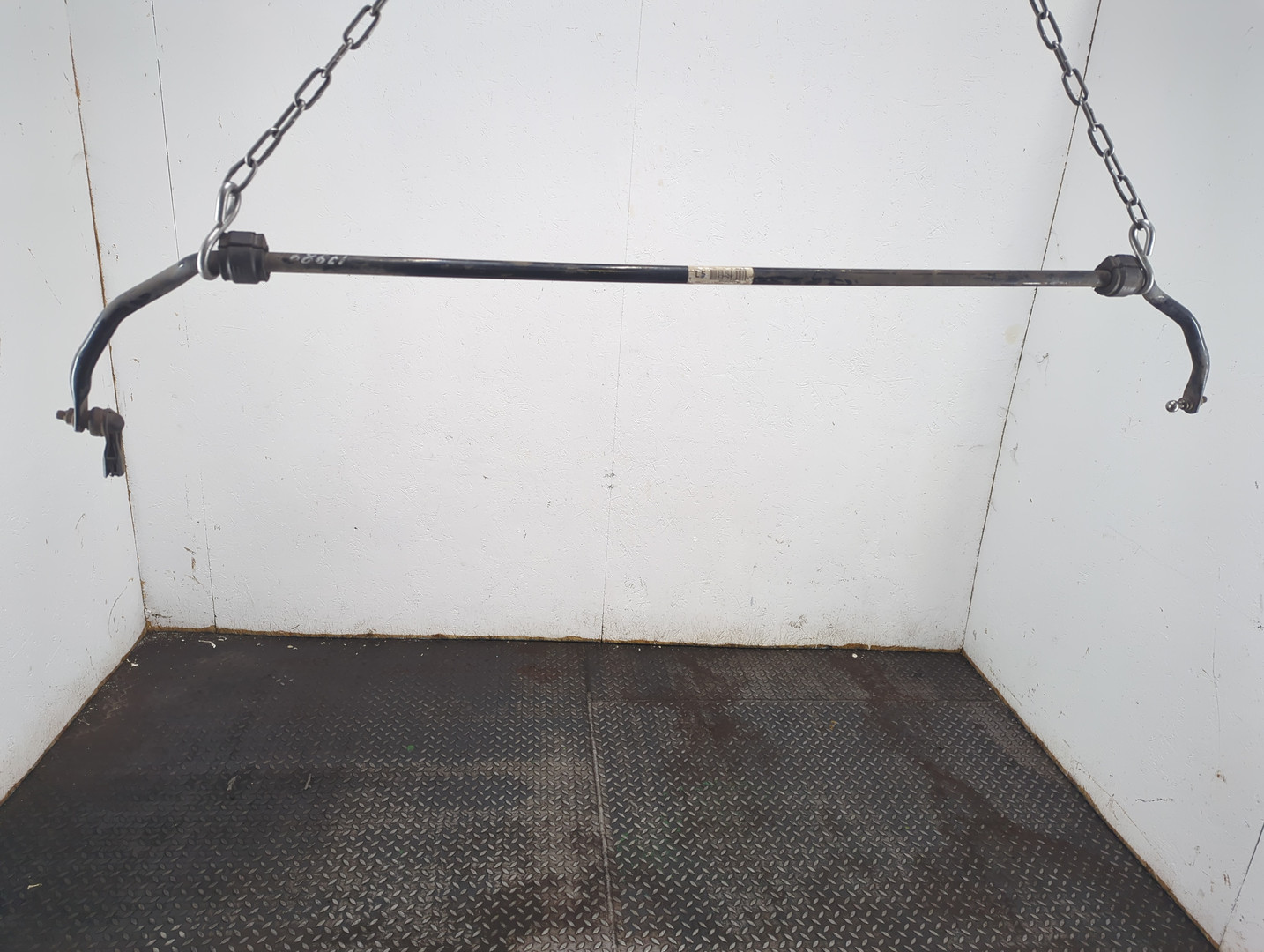 Стабилизатор задний