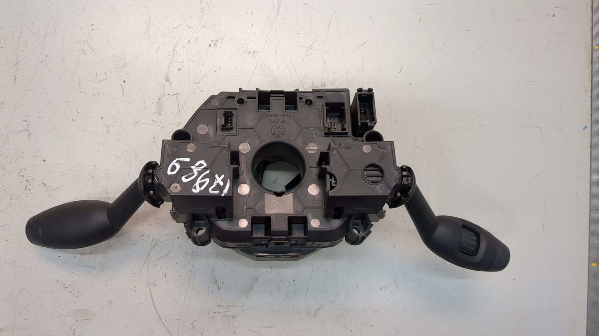 Переключатель подрулевой